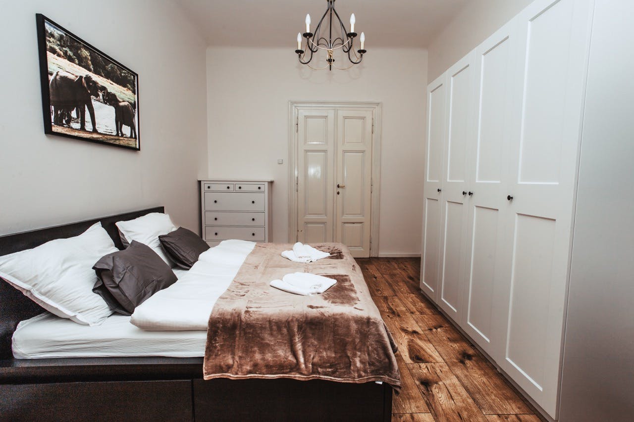 Mieszkanie do wynajęcia za 38 884 CZK miesięcznie w mieście Hlavní město Praha, Podplukovníka Sochora