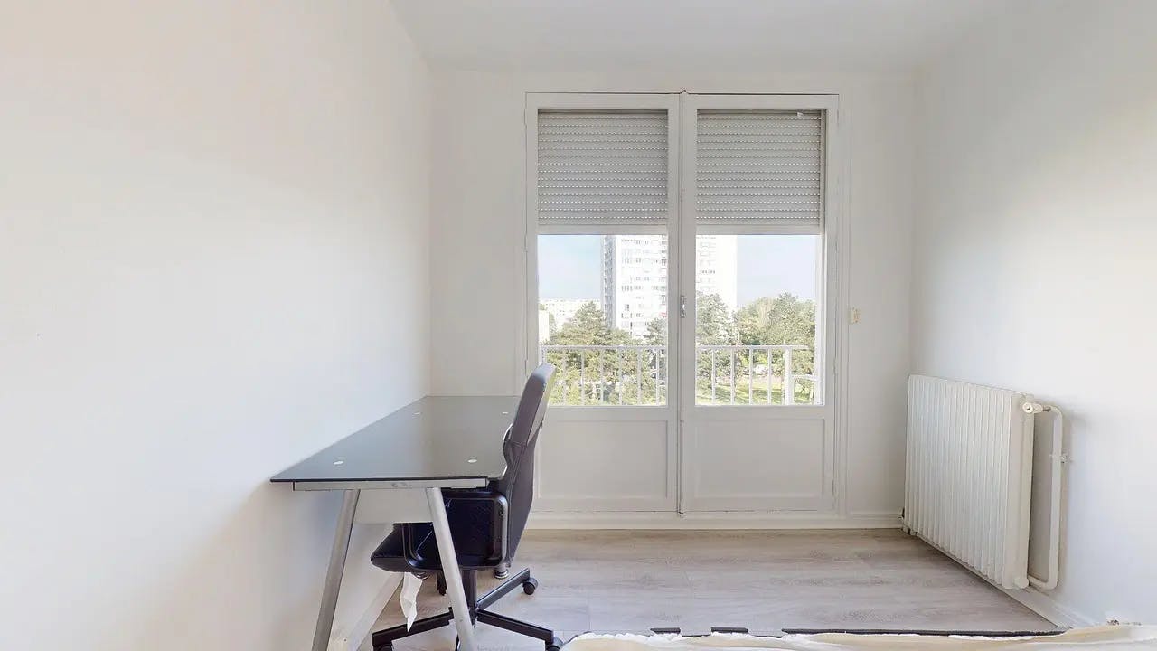 Square Mantegna, Tours preview