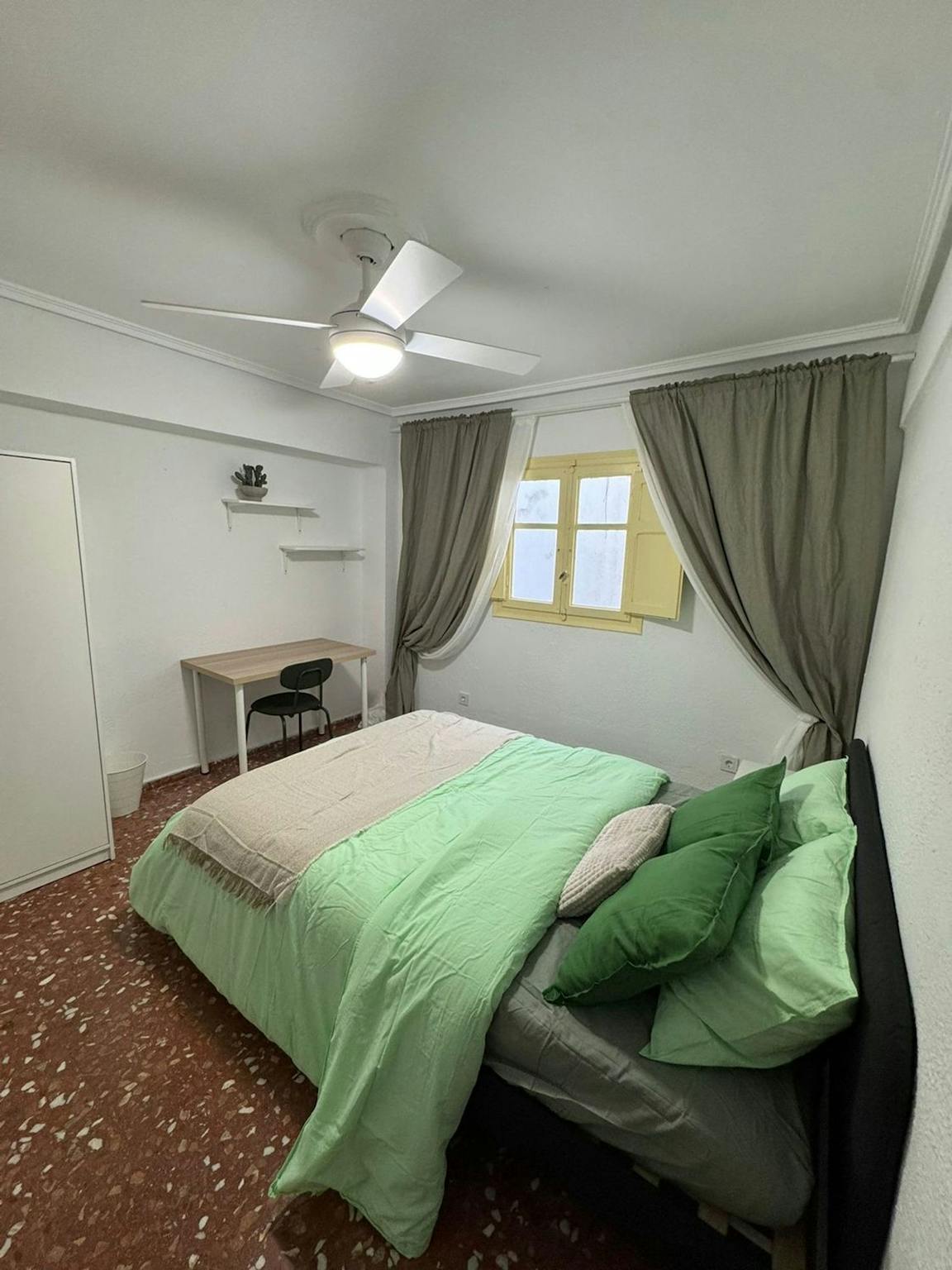 Carrer del Mestre Victoriano Andres, Torrent preview