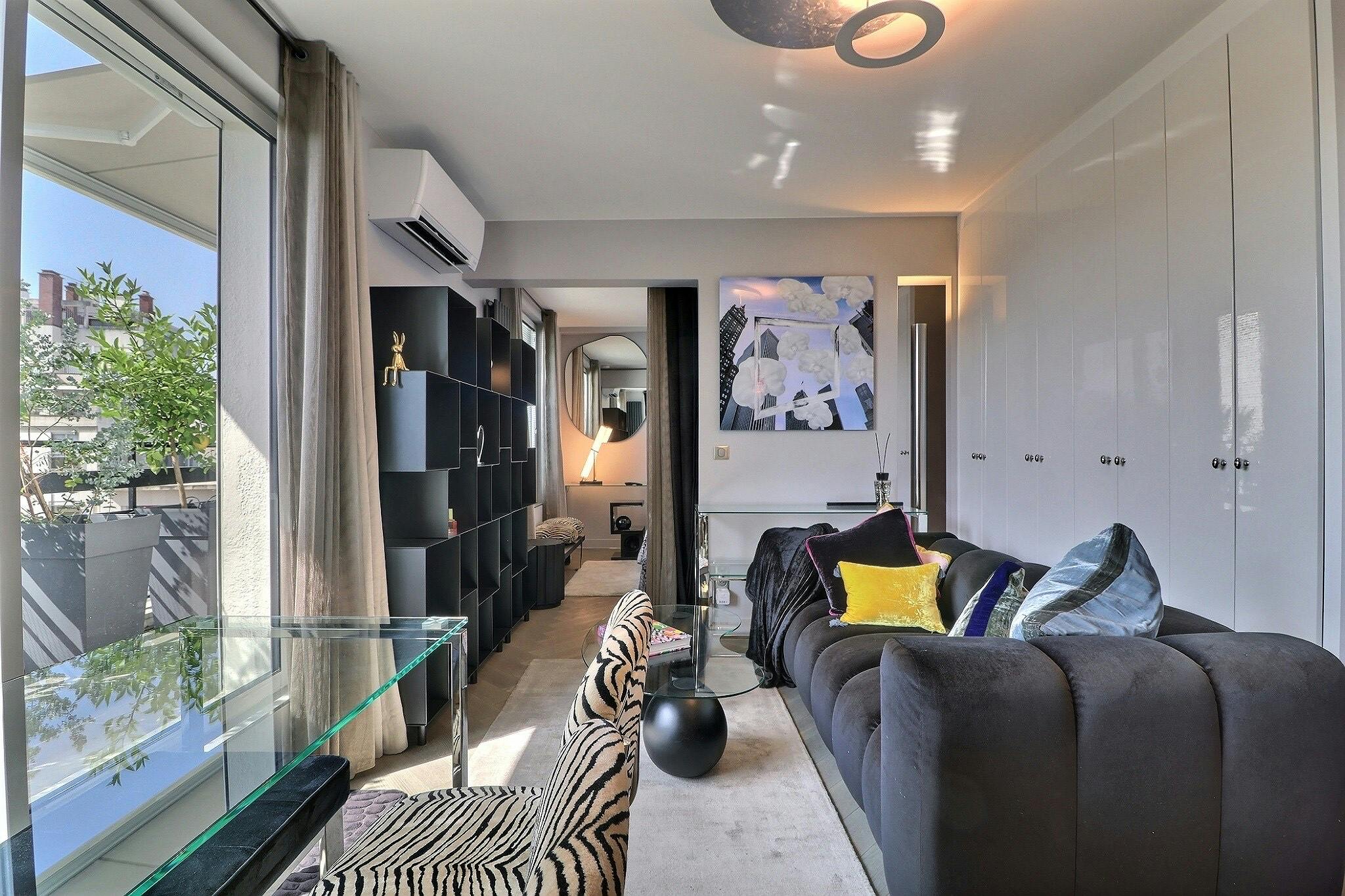 Avenue de Versailles, Paris preview