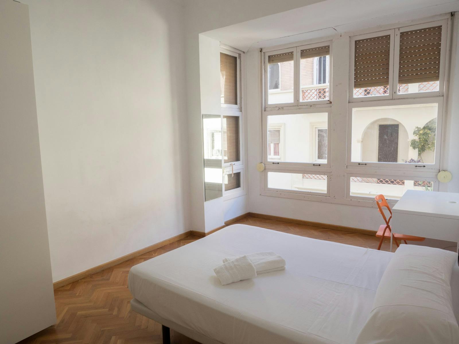 Calle del Médico Pascual Pérez, Alicante (Alacant) preview