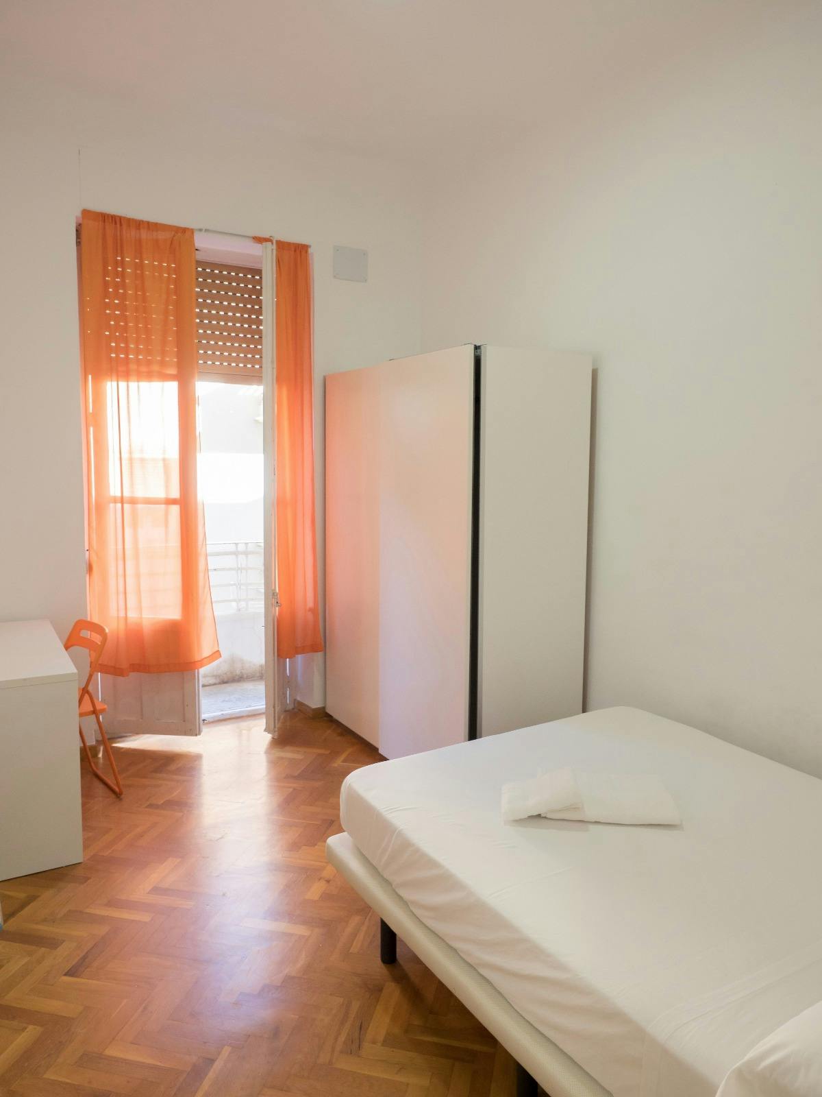 Calle del Médico Pascual Pérez, Alicante (Alacant) preview