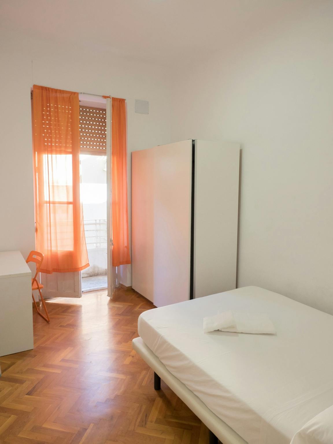 Calle del Médico Pascual Pérez, Alicante (Alacant) preview