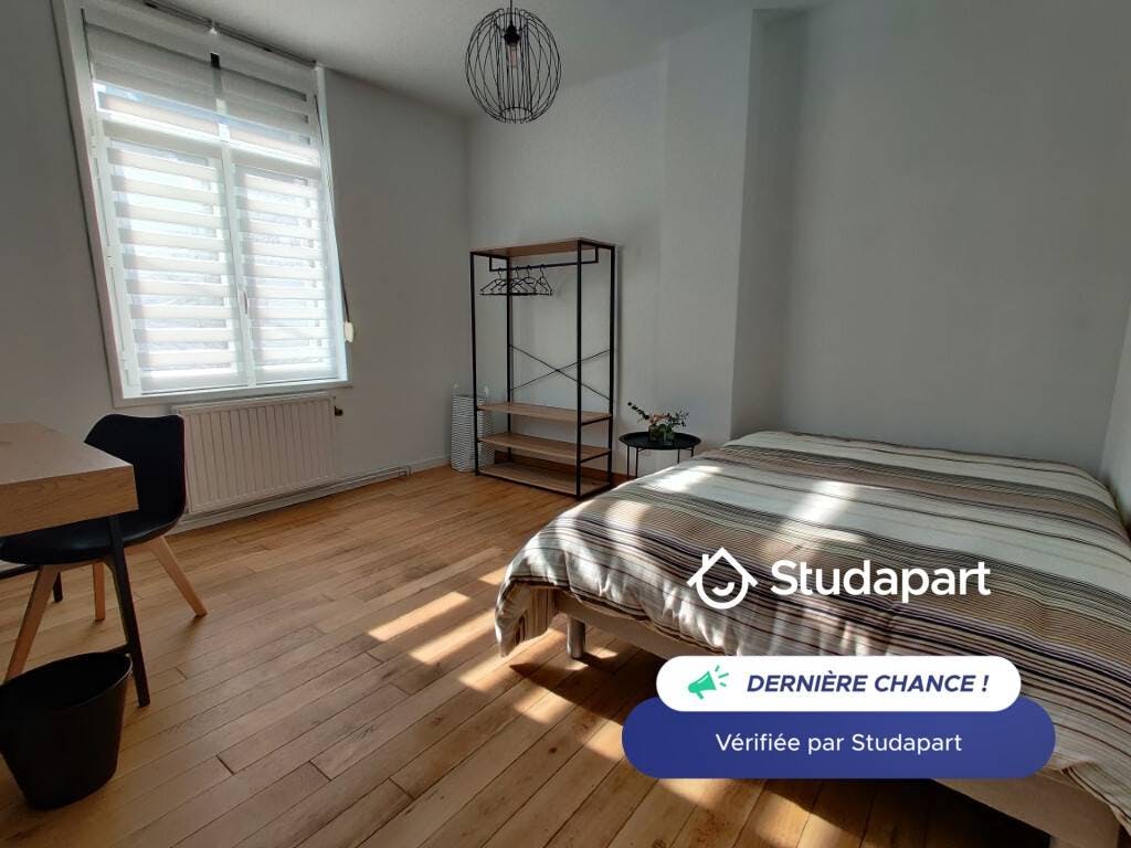 Будинок за оренду для 405 EUR на місяць у Valenciennes, Rue Désiré Gernez