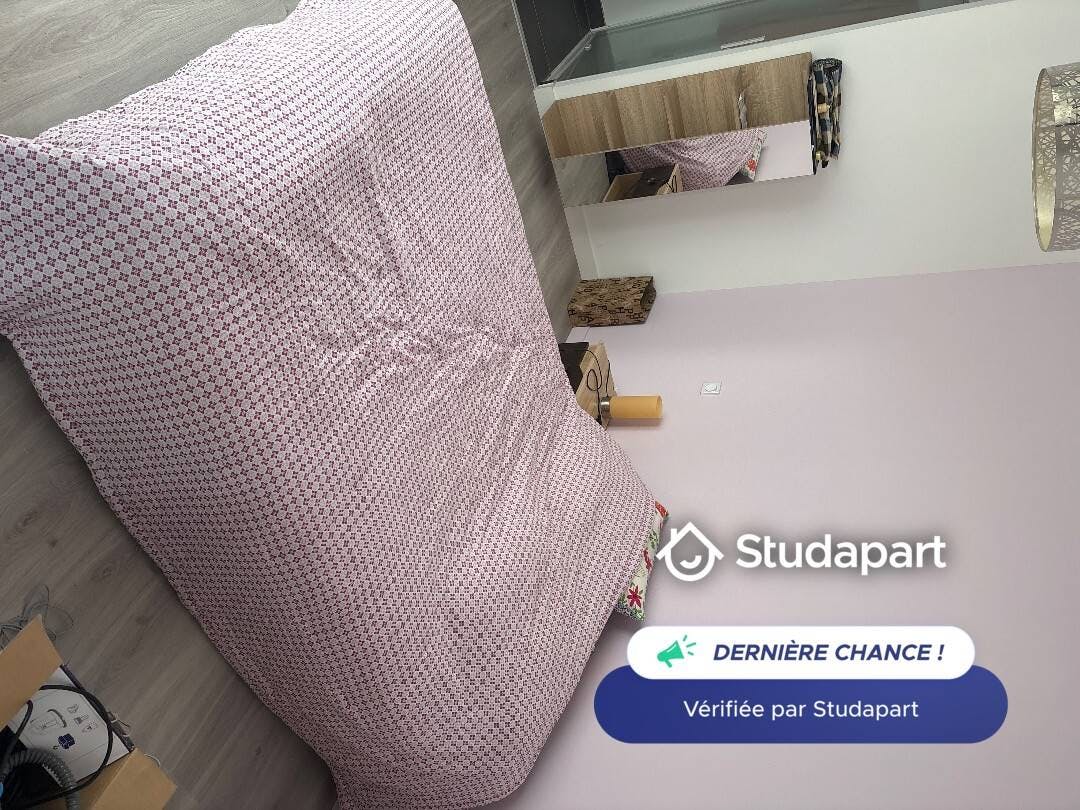 Приватна кімната за оренду для 260 EUR на місяць у Tesson, Rue des Noyers