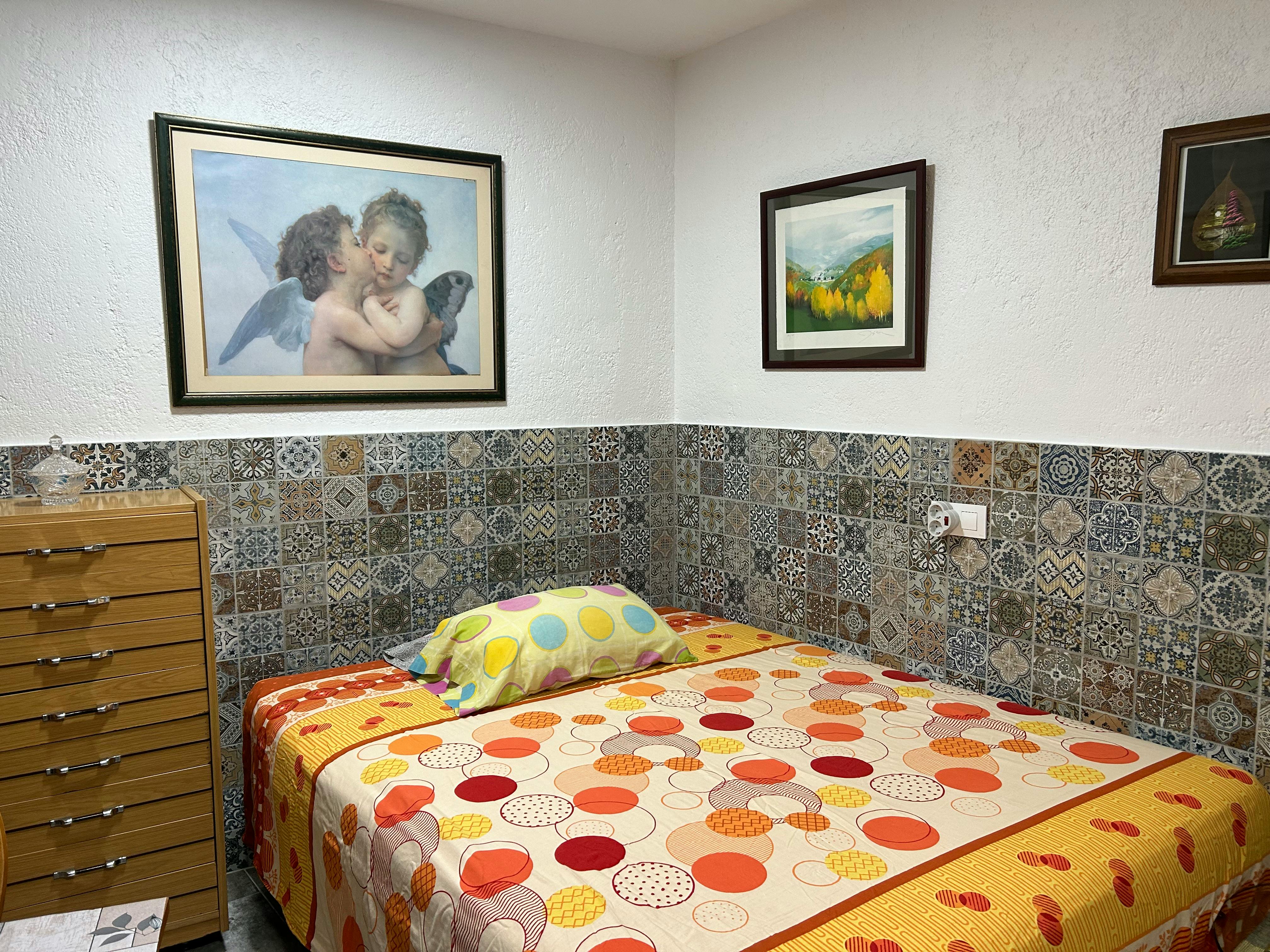Travessera de Collblanc, L'Hospitalet de Llobregat preview