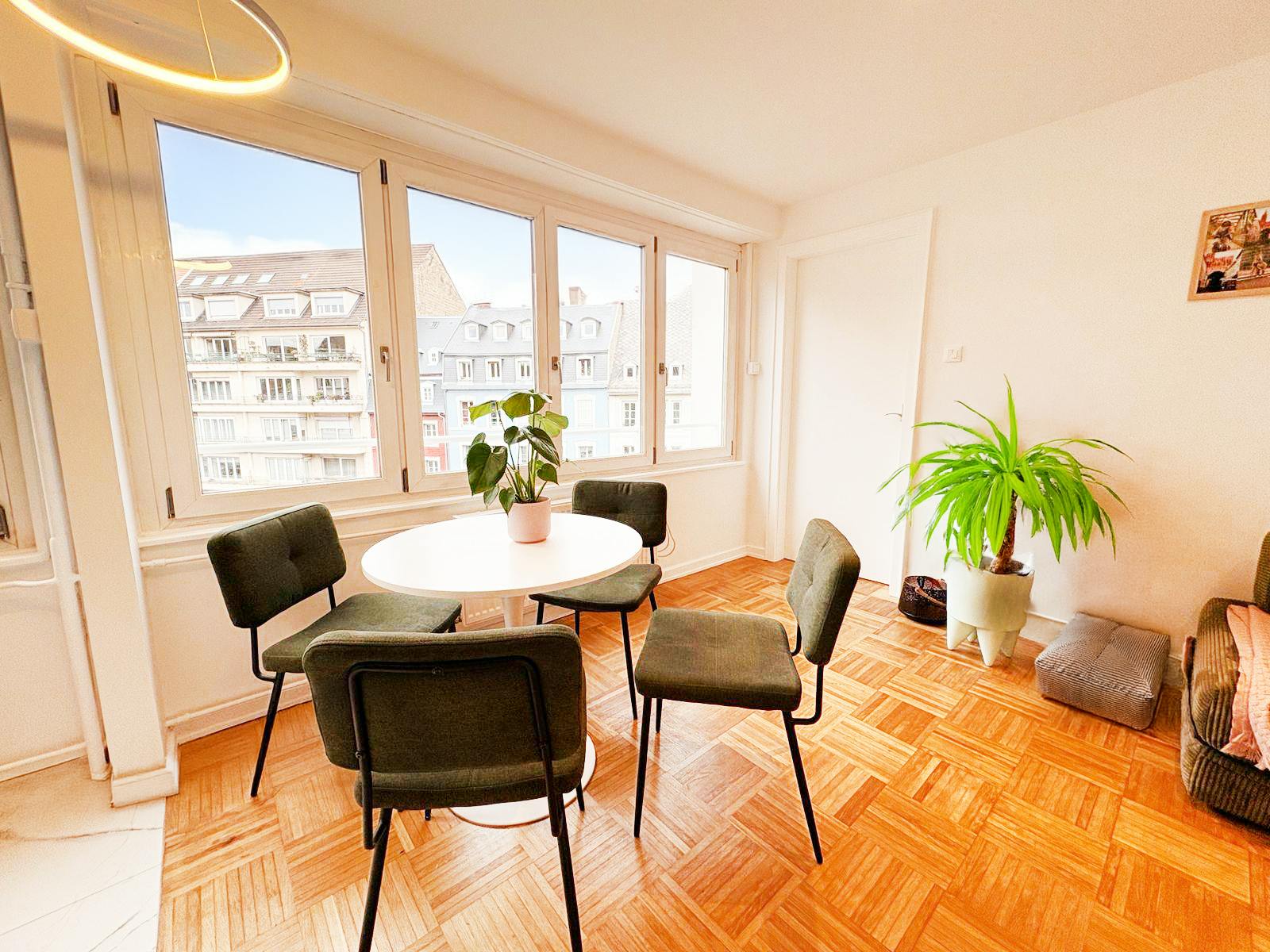 公寓 正在以 €1,000 的月租出租，其位于 Strasbourg, Rue Martin Bucer