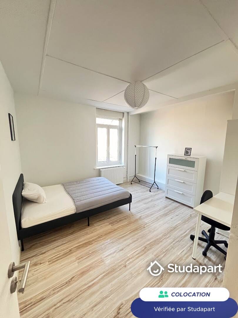 Privé kamer te huur voor € 350 per maand in Tourcoing, Rue des Poutrains