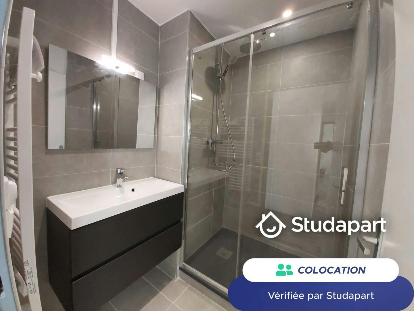 Private room for rent for €350 per month in Amiens, Rue des Francs Juges