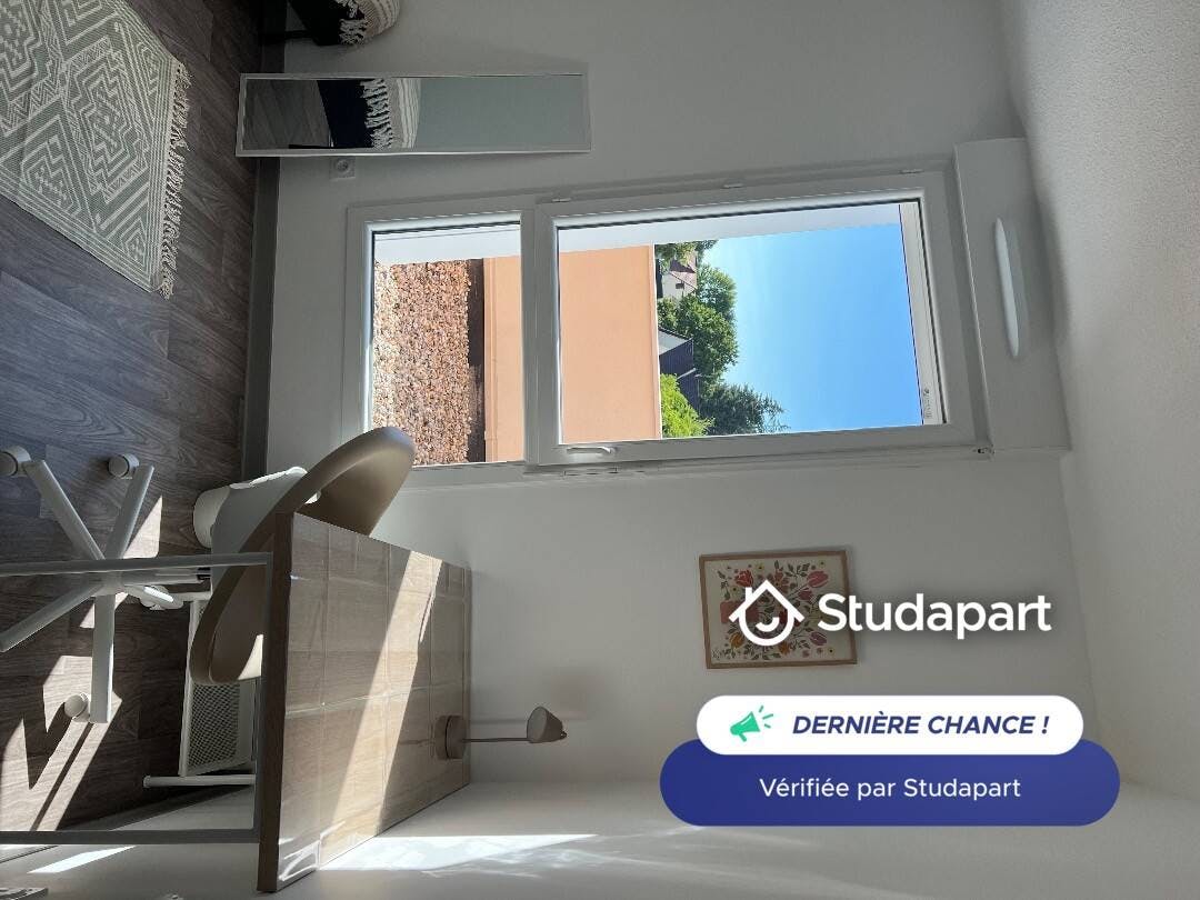 Apartment for rent for €570 per month in Franqueville-Saint-Pierre, Rue de Pitres