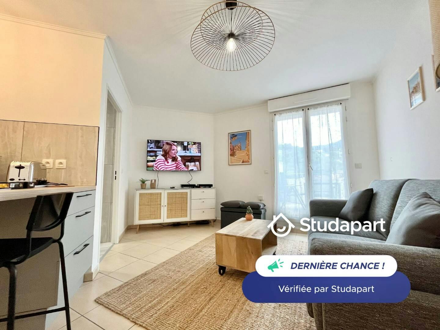 Apartament de închiriat pentru 900 EUR pe lună în Menton, Rue des Sœurs Munet