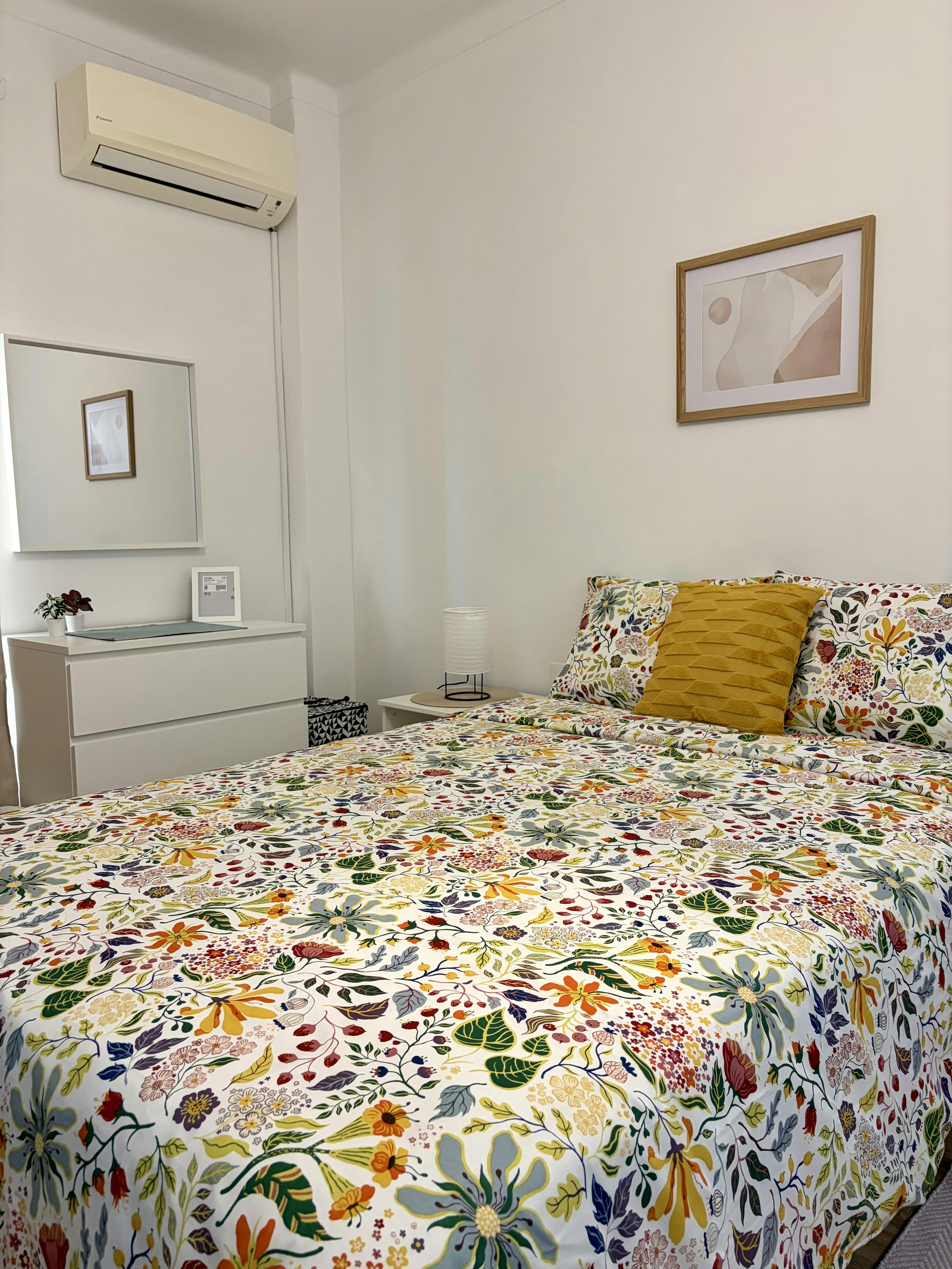 Приватна кімната за оренду для 600 EUR на місяць у Setúbal, Rua da Cevedeira