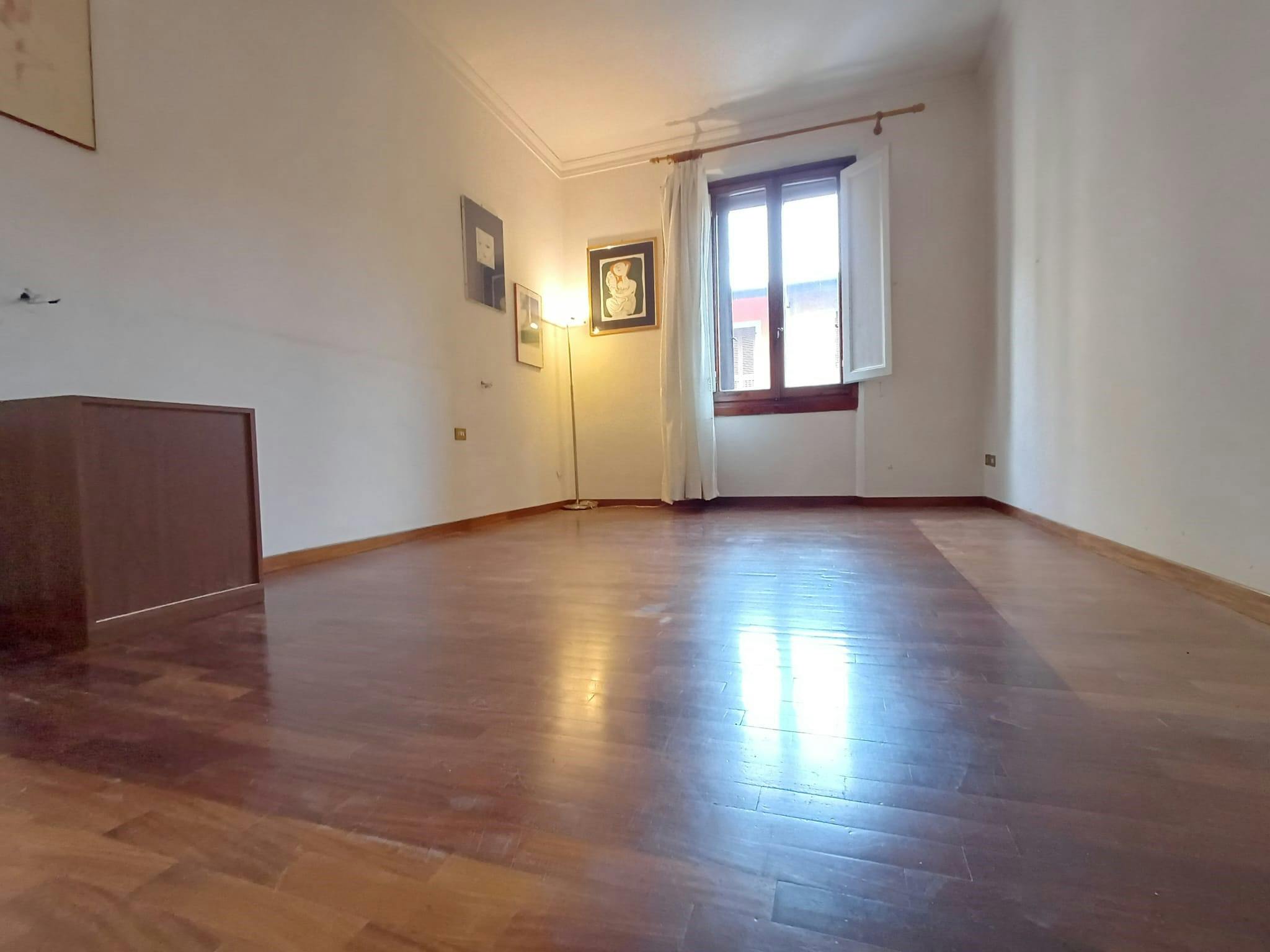 Double room Florence, 1 bed, 20m² — photo 1