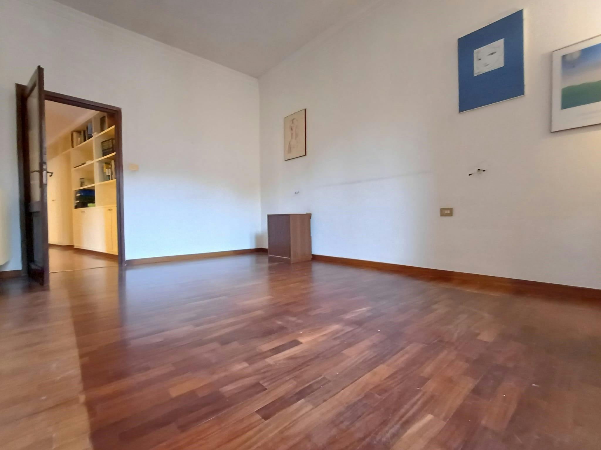 Double room Florence, 1 bed, 20m² — photo 4