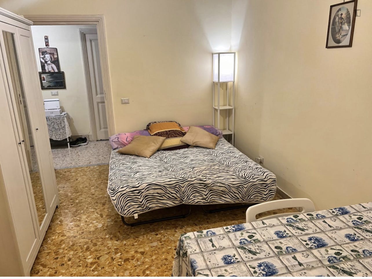 preview gallery tile