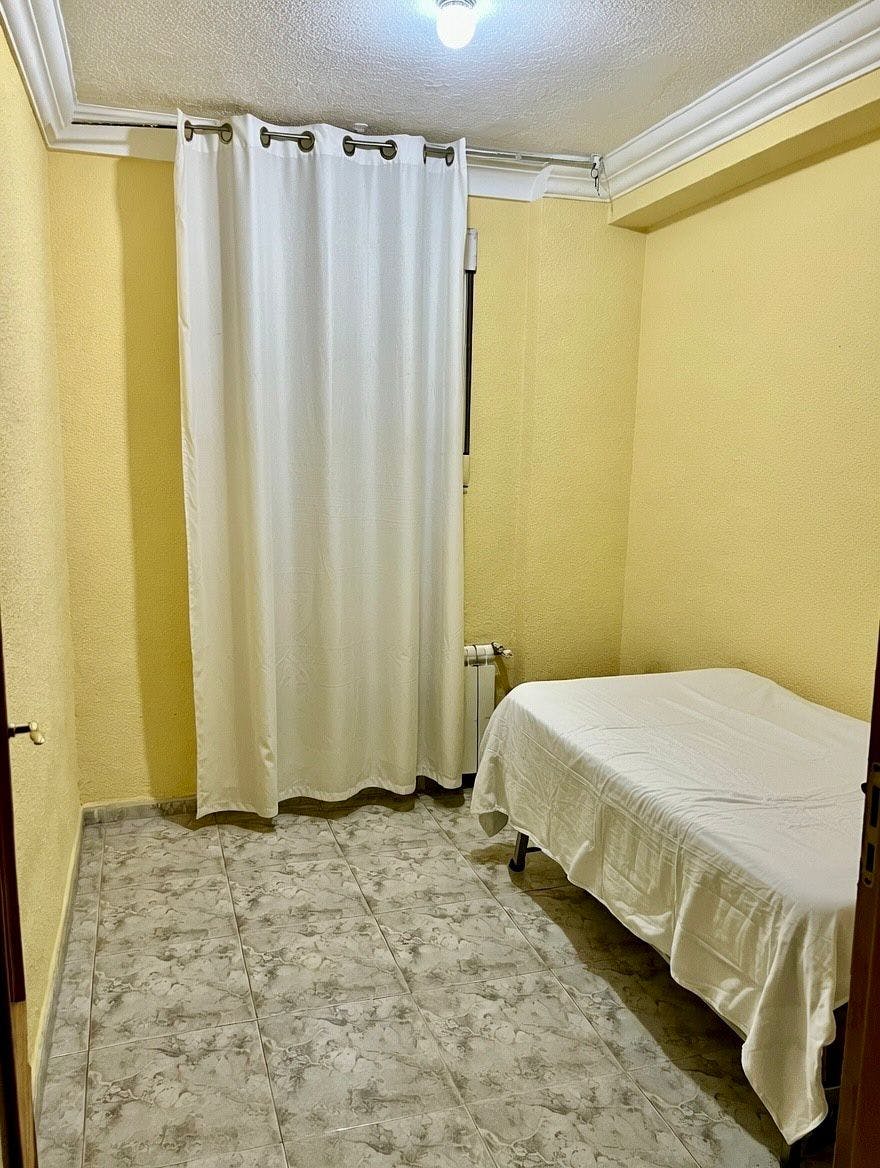 Private room for rent for €400 per month in Alcorcón, Calle Retablo