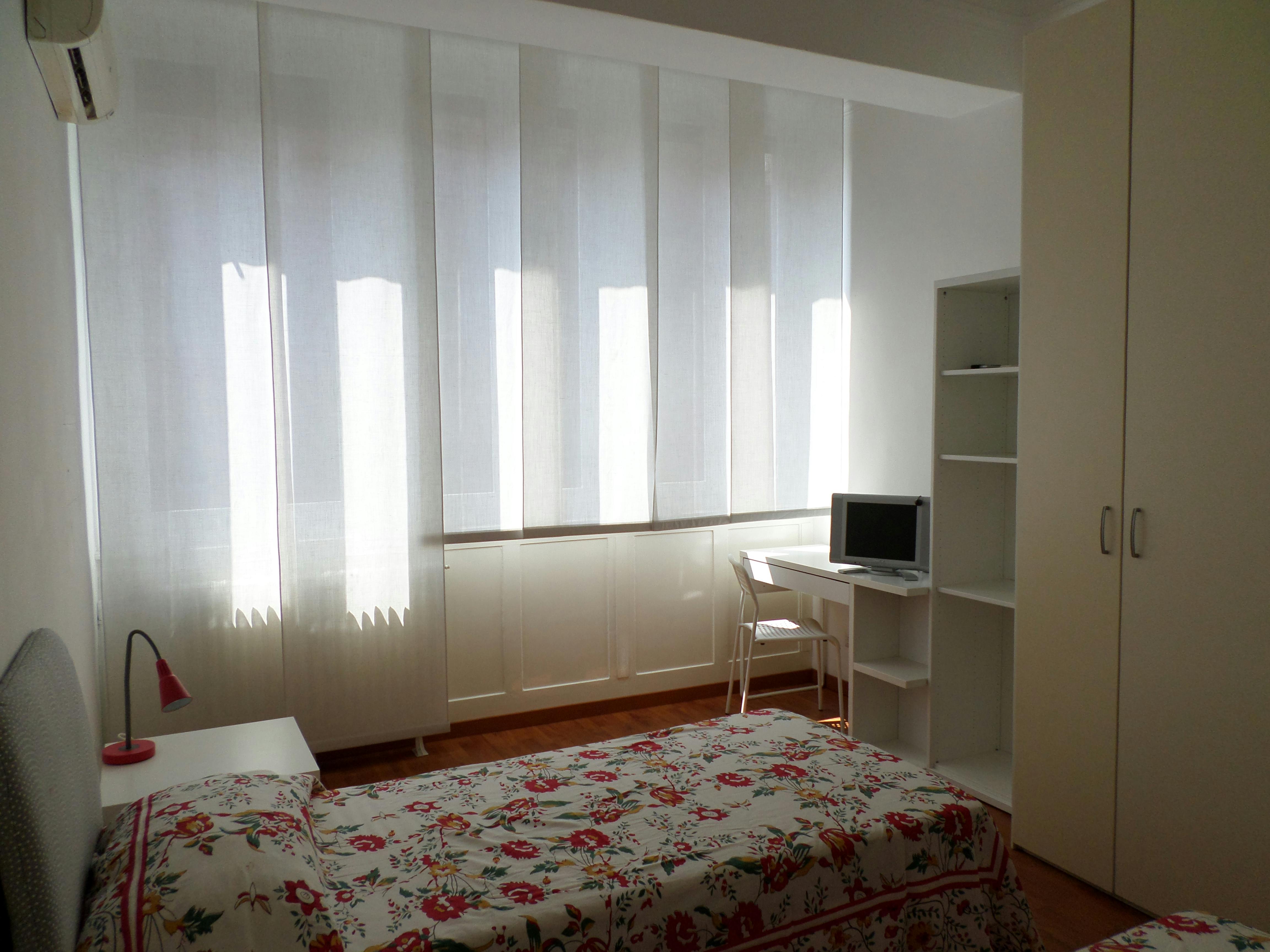 Apartment for rent for €1,500 per month in Milan, Via Vallazze