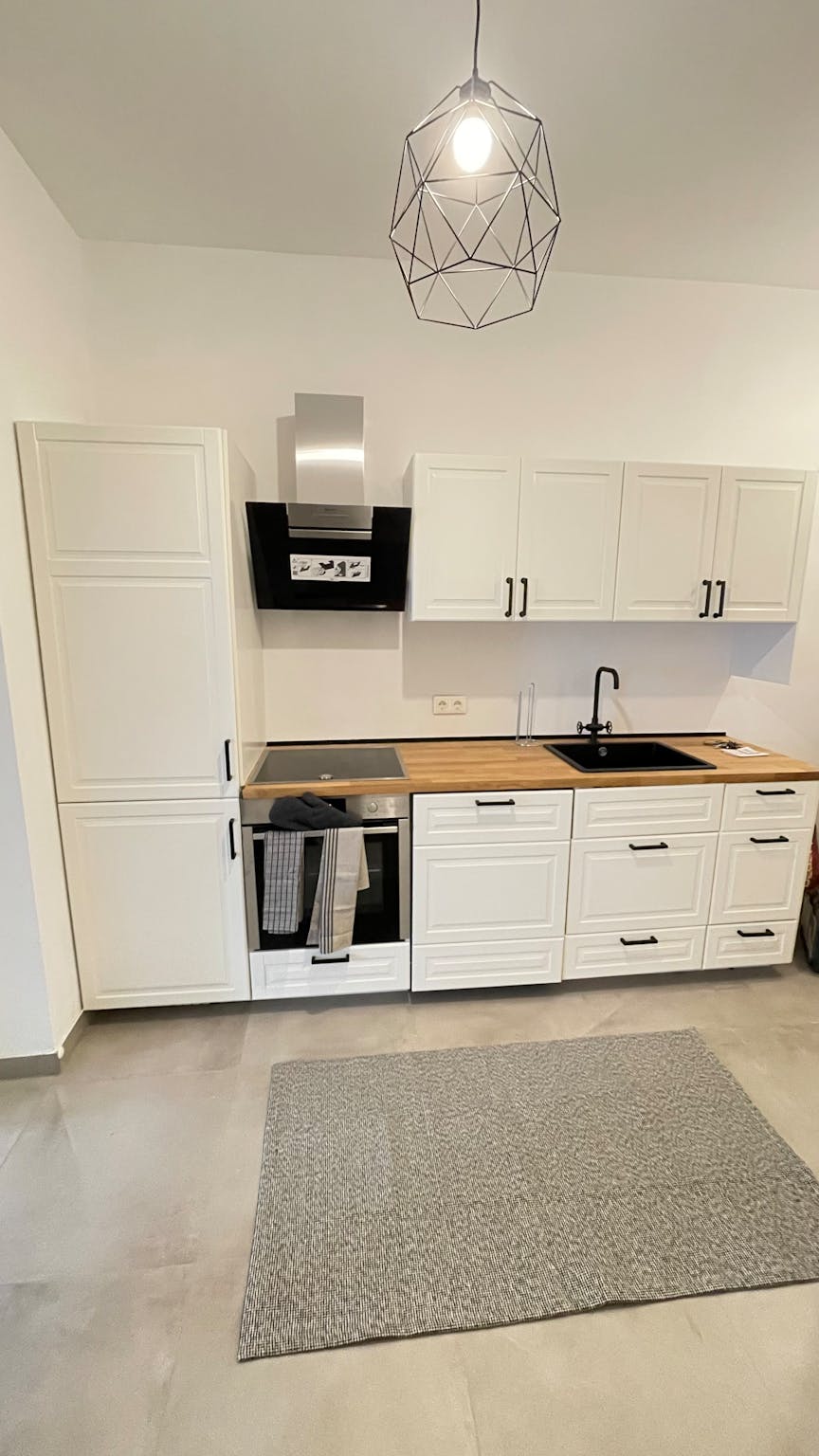 Hernstorferstraße, Vienna preview