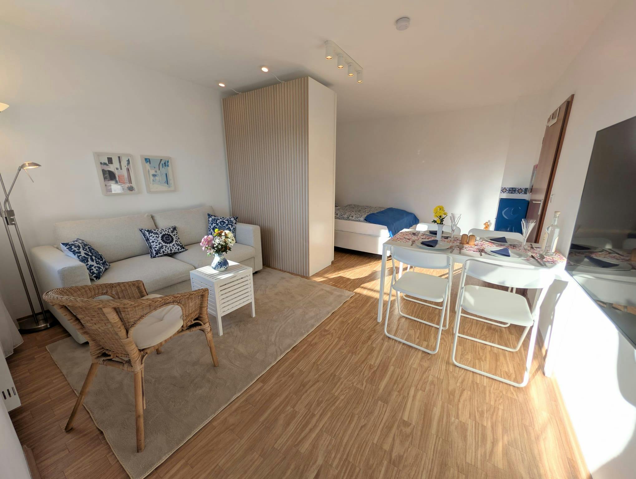 Mieszkanie do wynajęcia za 2299 € miesięcznie w mieście Munich, Ludwig-Erhard-Allee