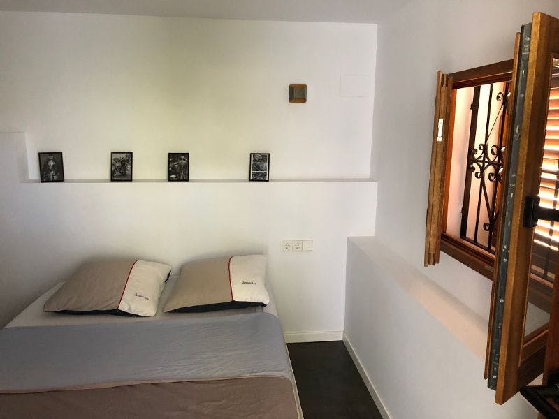 Private room for rent for €1,000 per month in Illes Balears, Carrer Montgrí