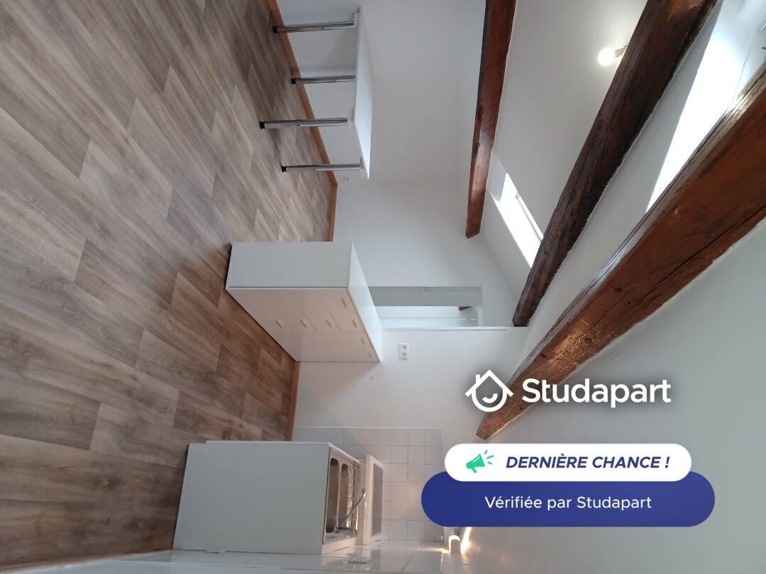 Appartamento in affitto a 425 € al mese a Alès, Rue Beauteville