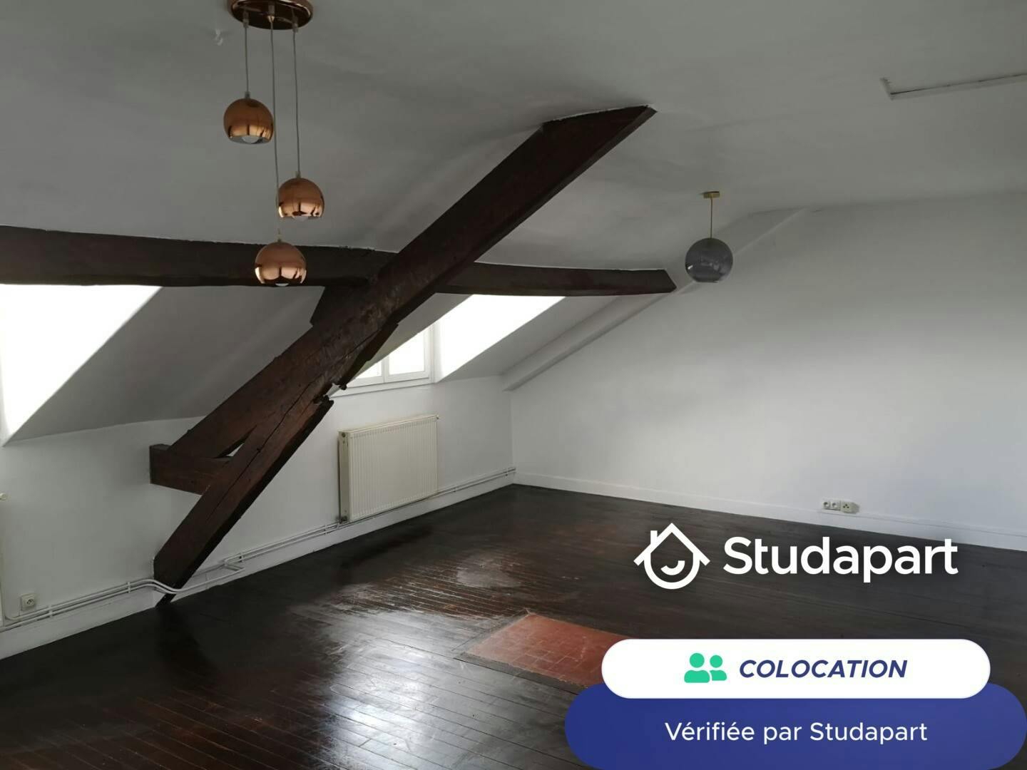 Отдельная комната сдается в аренду за 390 € в месяц в Melun, Place Gallieni