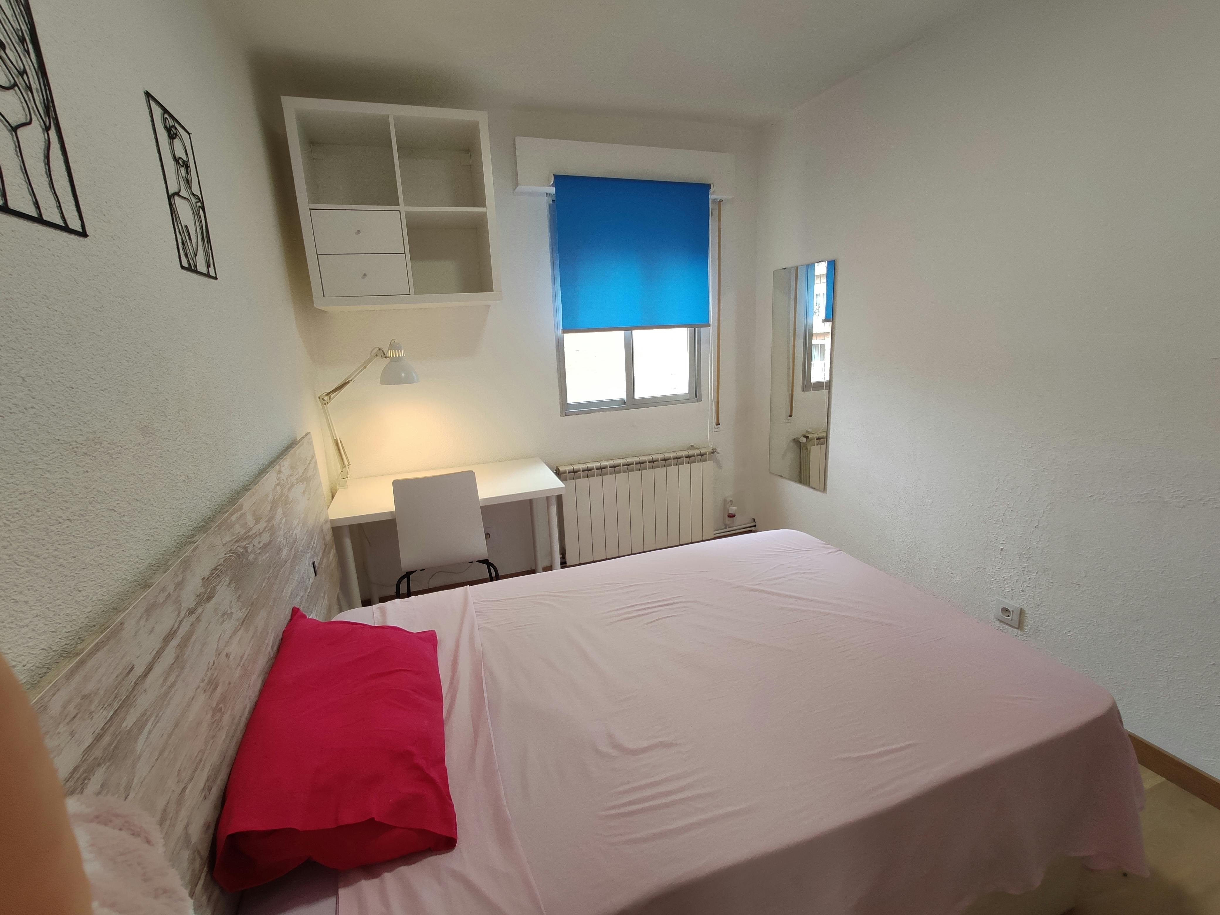 Single room Madrid, 1 bed, 12m² — photo 4