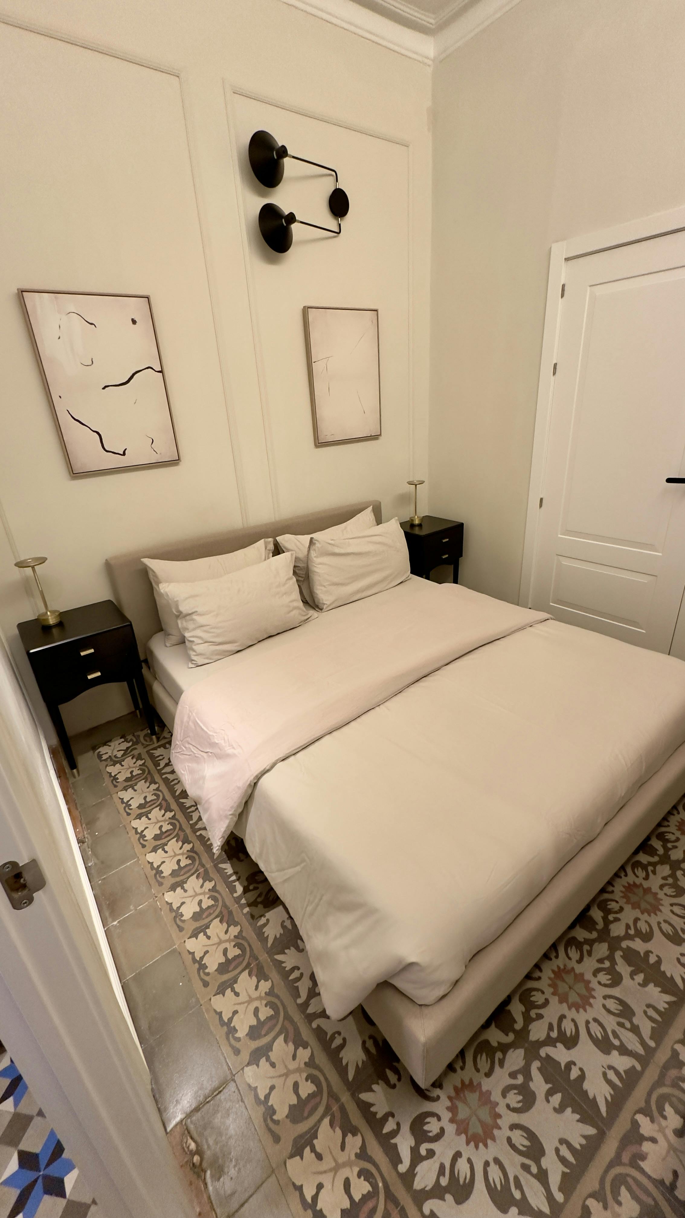 Mieszkanie do wynajęcia za 1600 € miesięcznie w mieście Barcelona, Gran Via de les Corts Catalanes