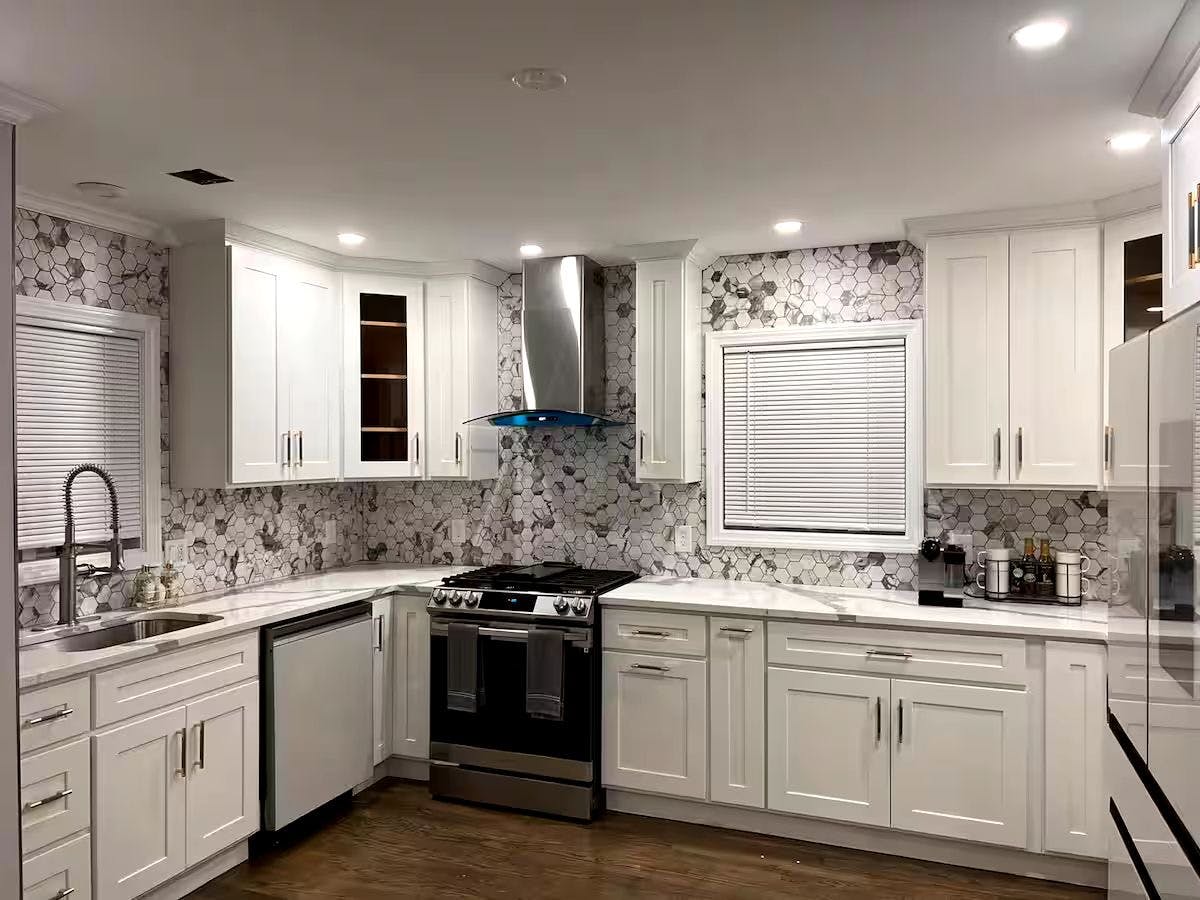 Haus zu mieten für $6,500 pro Monat in Boston, Cedar Street