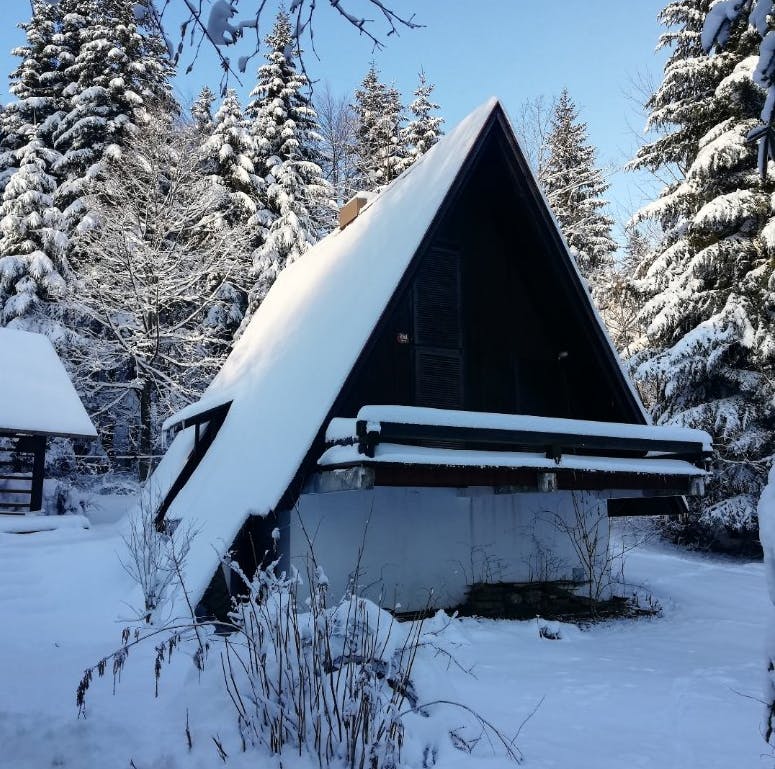 房源 正在以 €1,000 的月租出租，其位于 Preserje, Rakitna