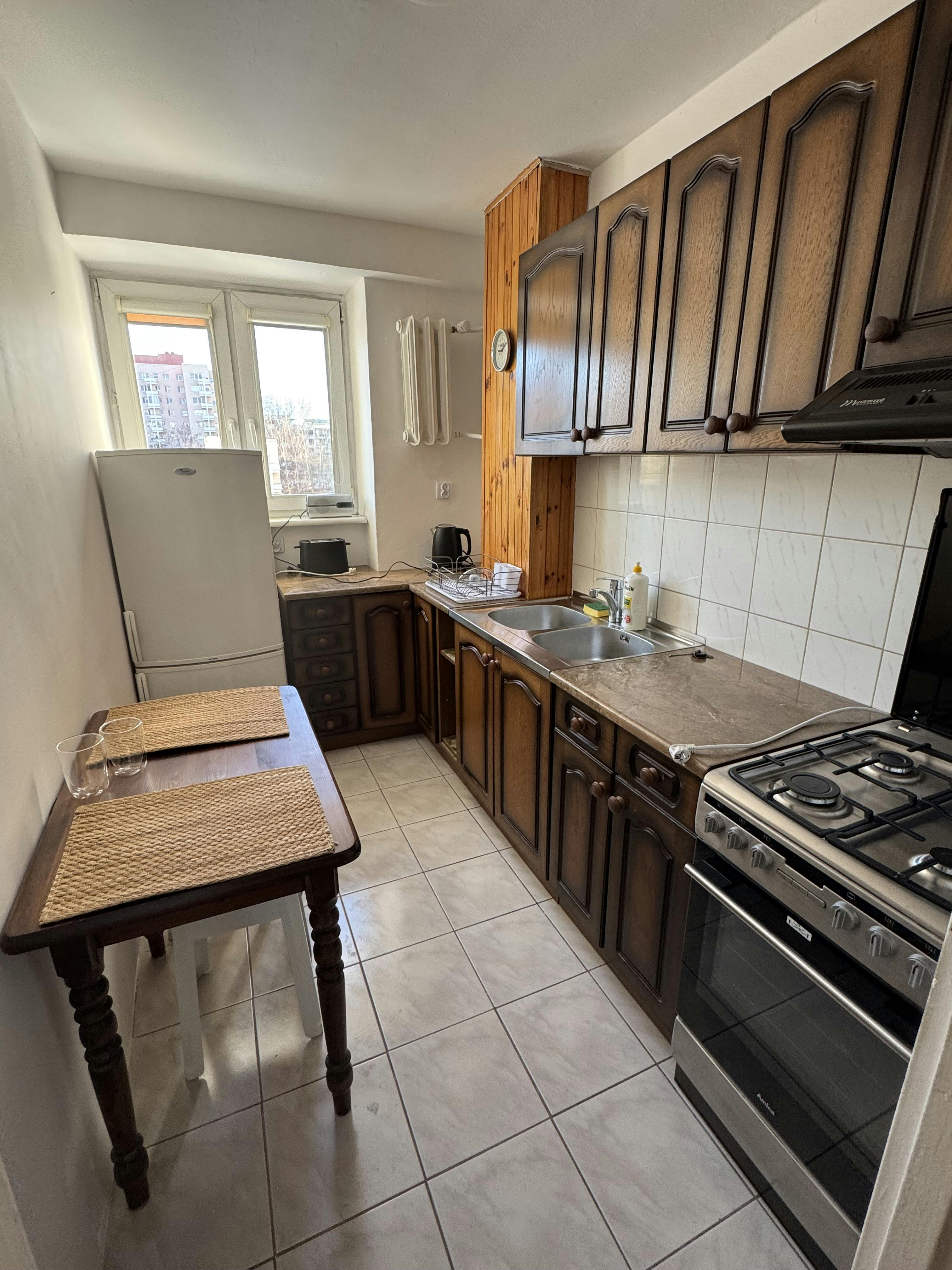 Private room for rent for PLN 2,022 per month in Warsaw, Wolfganga Amadeusza Mozarta