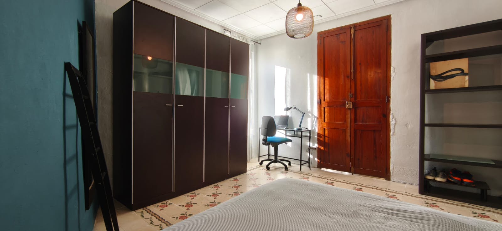 Private room for rent for €449 per month in Burjassot, Carrer Santiago García