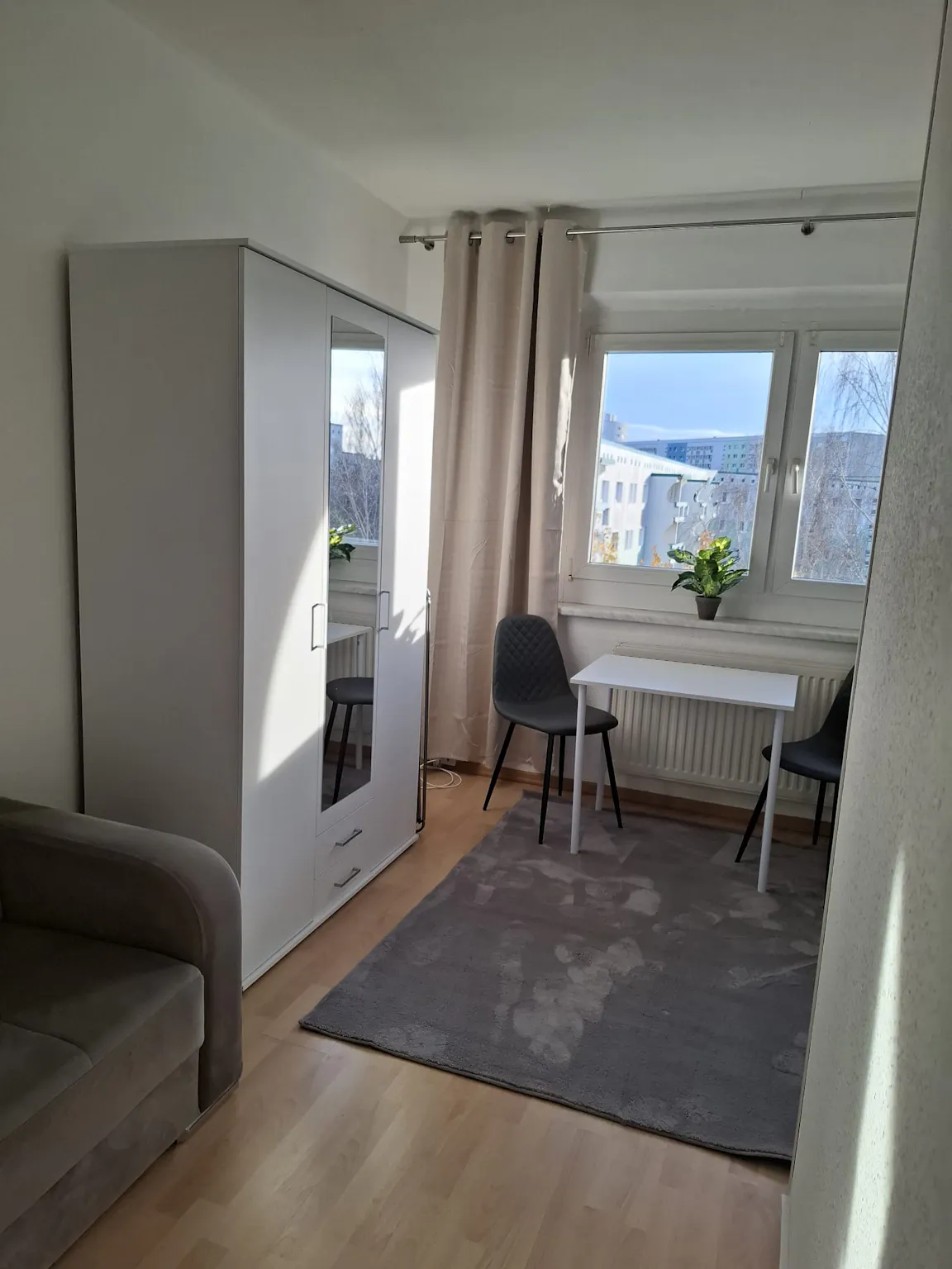 3-Bedroom Apartment in Neubrandenburger Straße, Berlin (1680073) ROOM 1