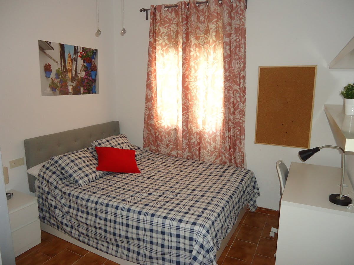 Calle José María Valdenebro, Córdoba preview