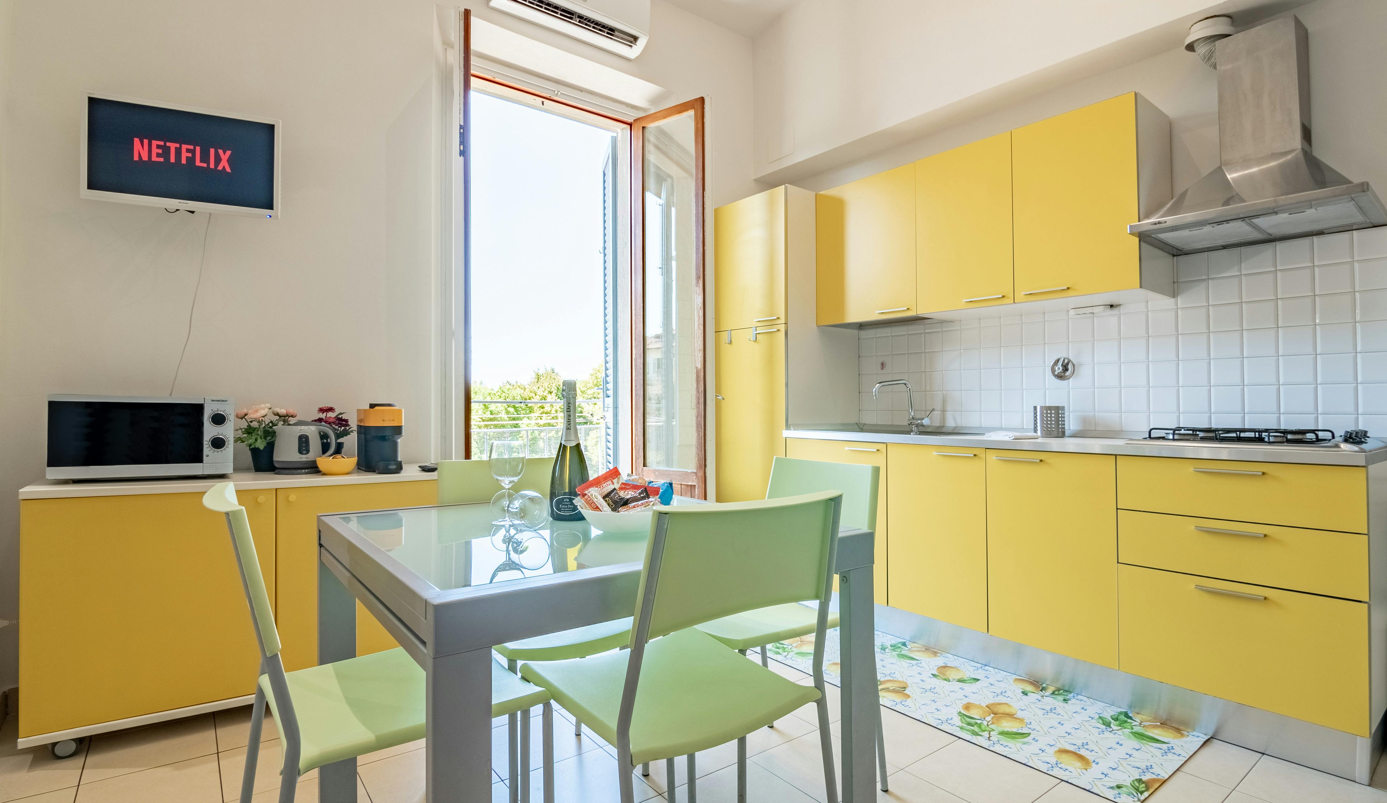 Studio for rent for €1,300 per month in Florence, Via Bolognese