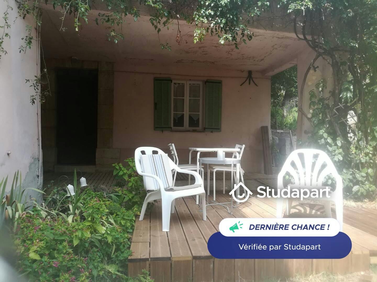 Apartment for rent for €490 per month in Grasse, Avenue Auguste Renoir