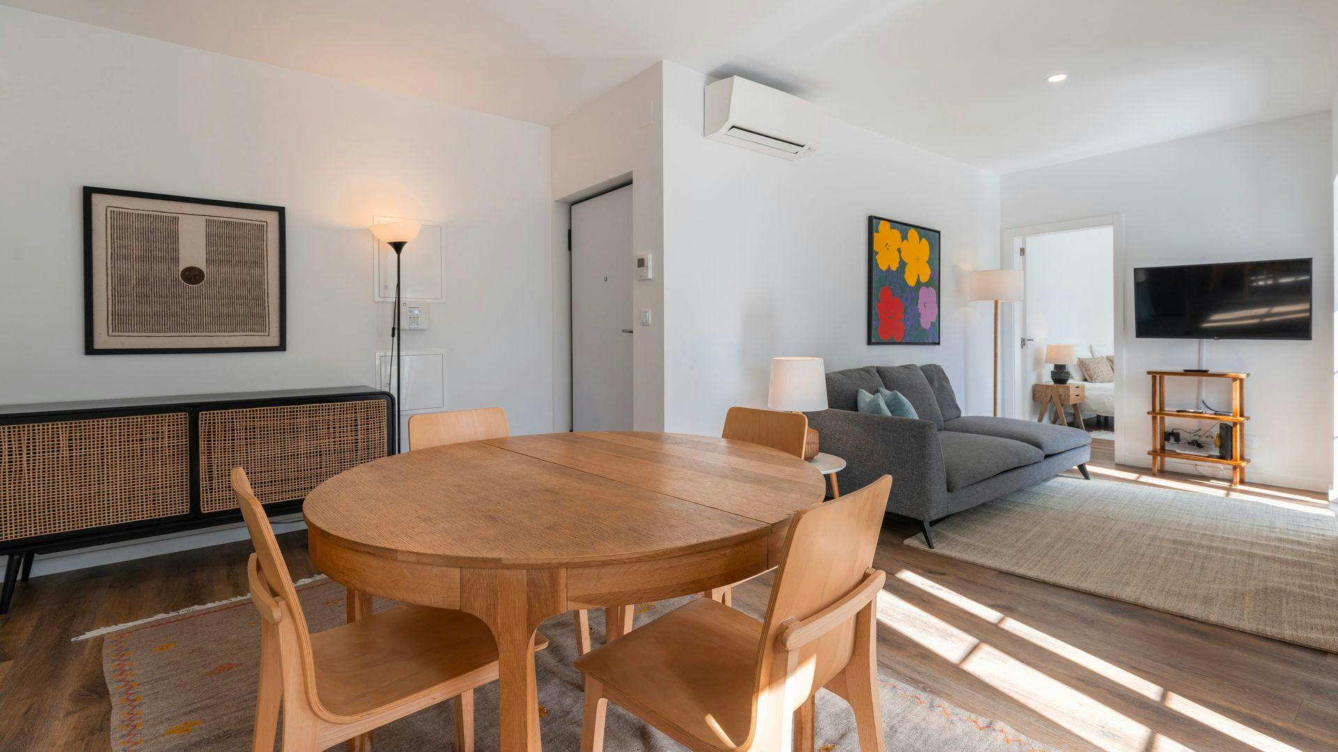Apartment for rent for €2,246 per month in Lisbon, Calçada do Monte