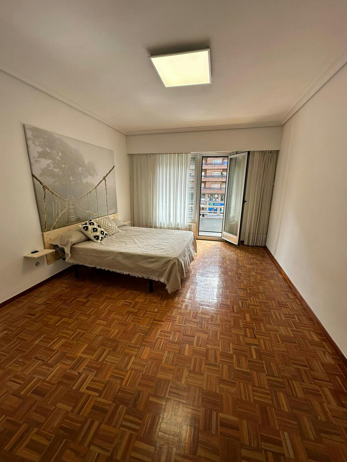 Habitación privada en alquiler por 420 € al mes en Logroño, Gran Vía Juan Carlos I