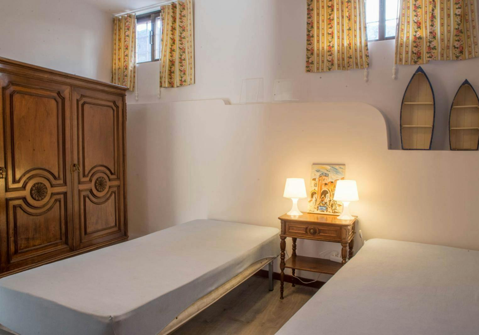 Shared room for rent for €580 per month in Porto, Rua de Nove de Abril