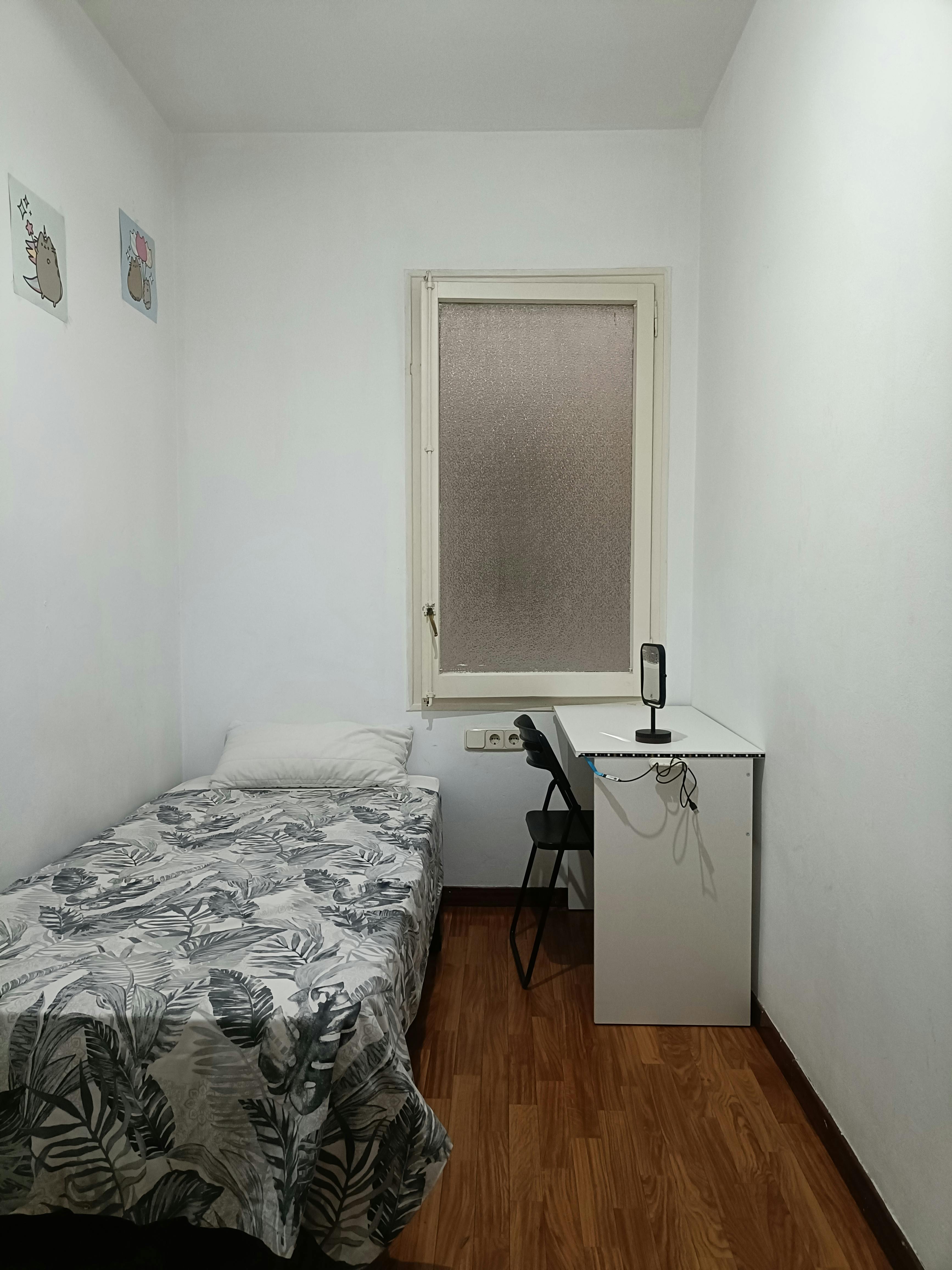 Cameră privată de închiriat pentru 500 EUR pe lună în Barcelona, Carrer d'Aragó