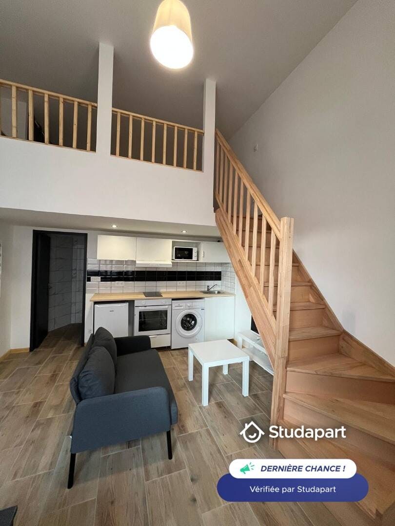 Apartment for rent for €490 per month in Saint-Étienne, Rue François Albert