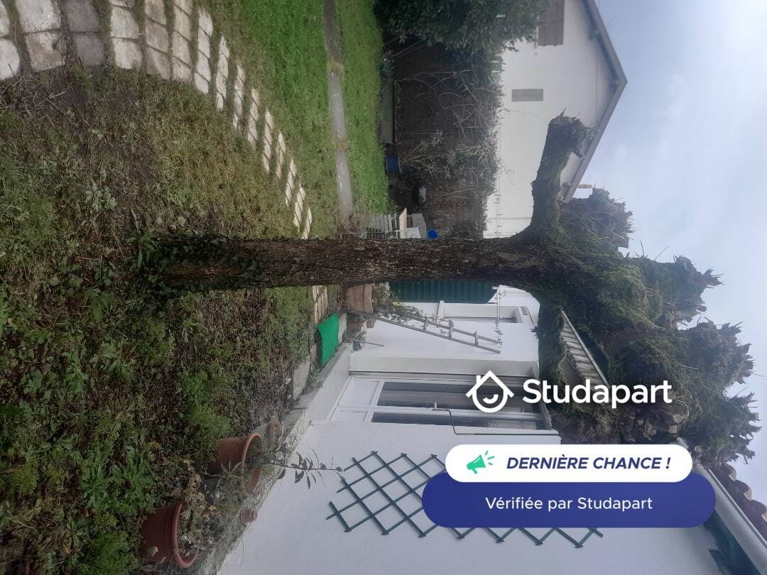 Apartment for rent for €650 per month in Gradignan, Allée de la Châtaigneraie