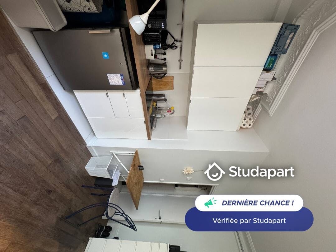 Apartment for rent for €860 per month in Paris, Passage Geffroy-Didelot