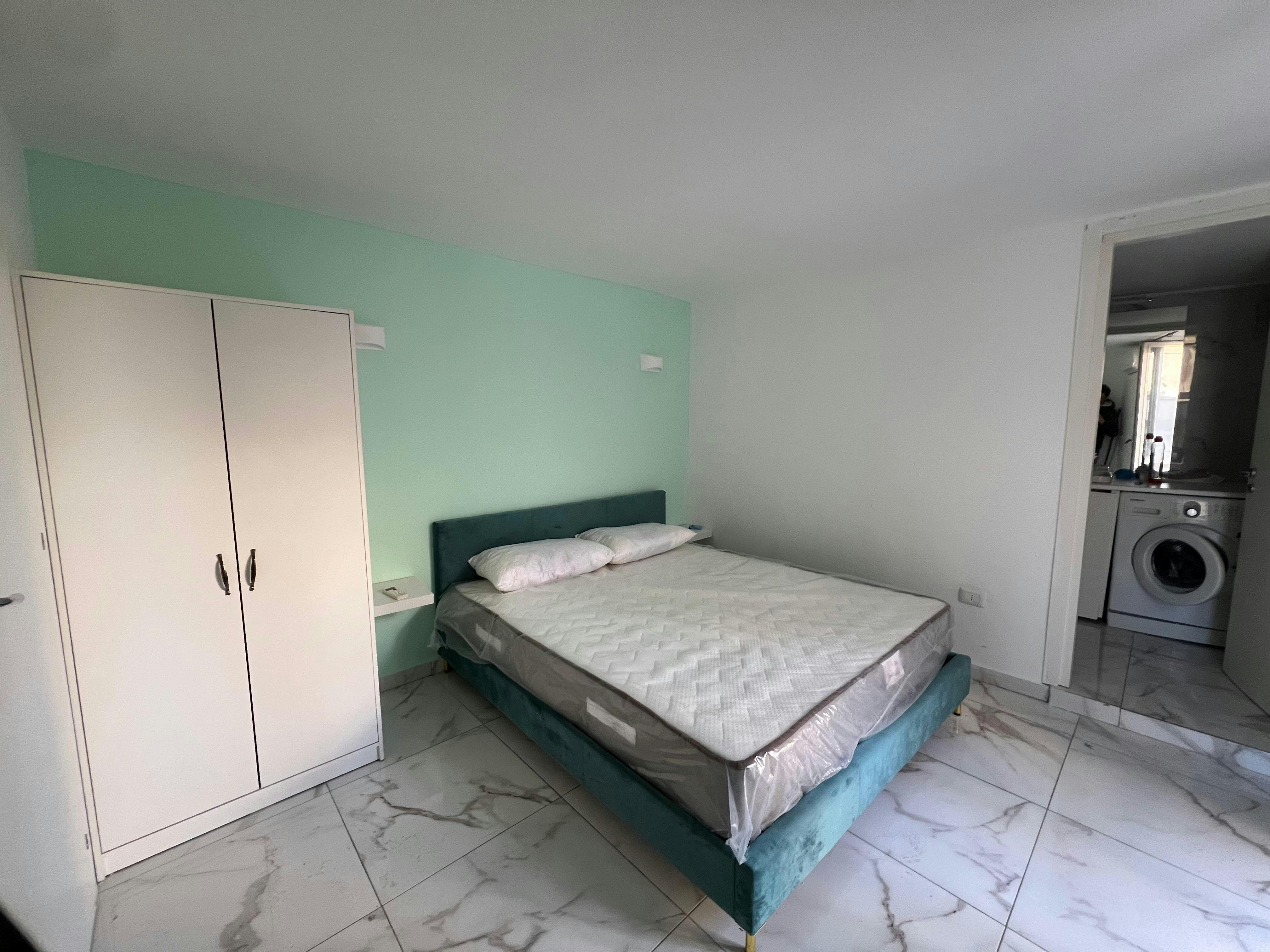 Via San Nicandro, Naples preview