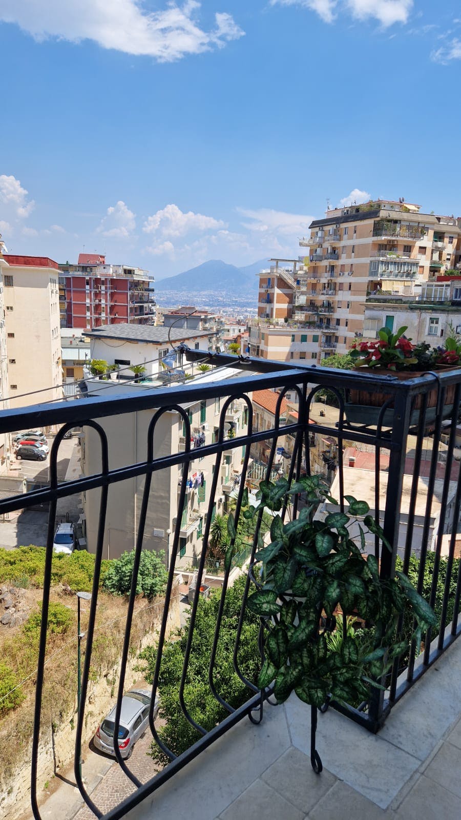 Квартира сдается в аренду за 1 200 € в месяц в Naples, Via Carlo Cattaneo