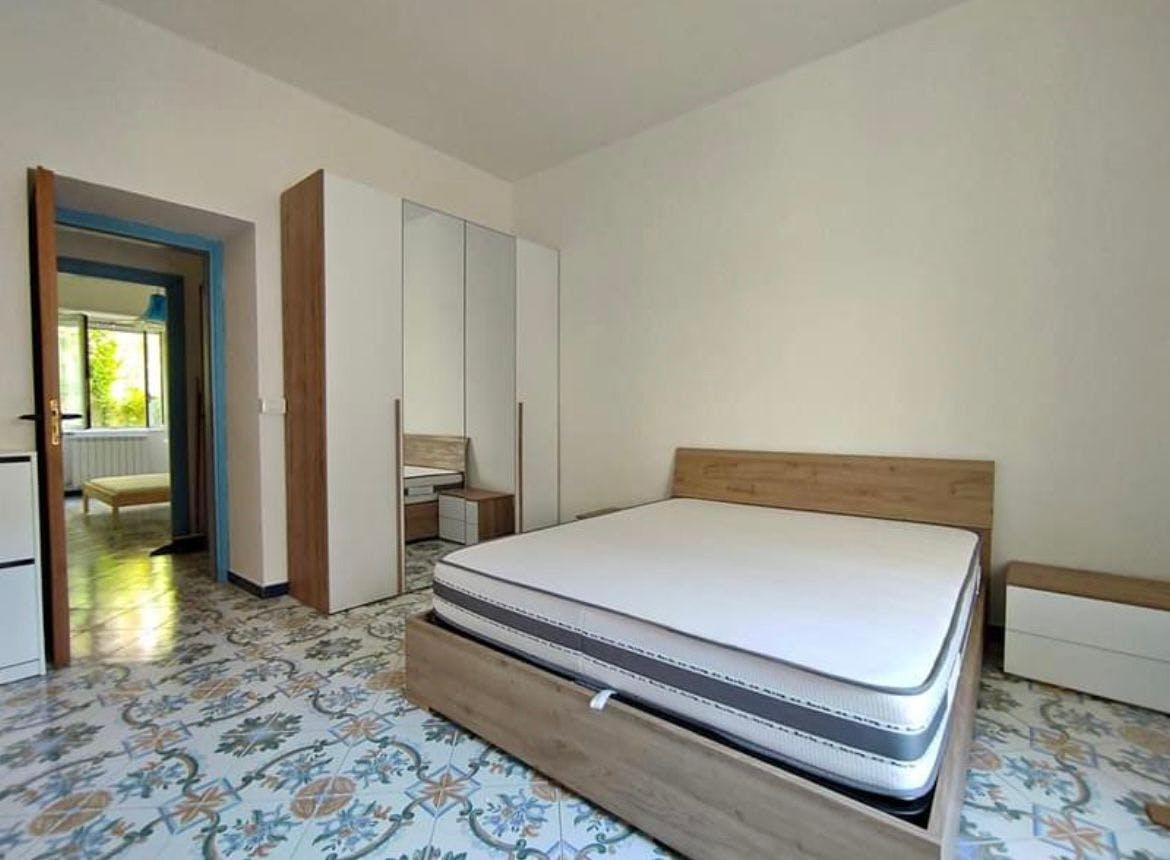Quarto privado para alugar por € 350 por mês em Caserta, Via Roma