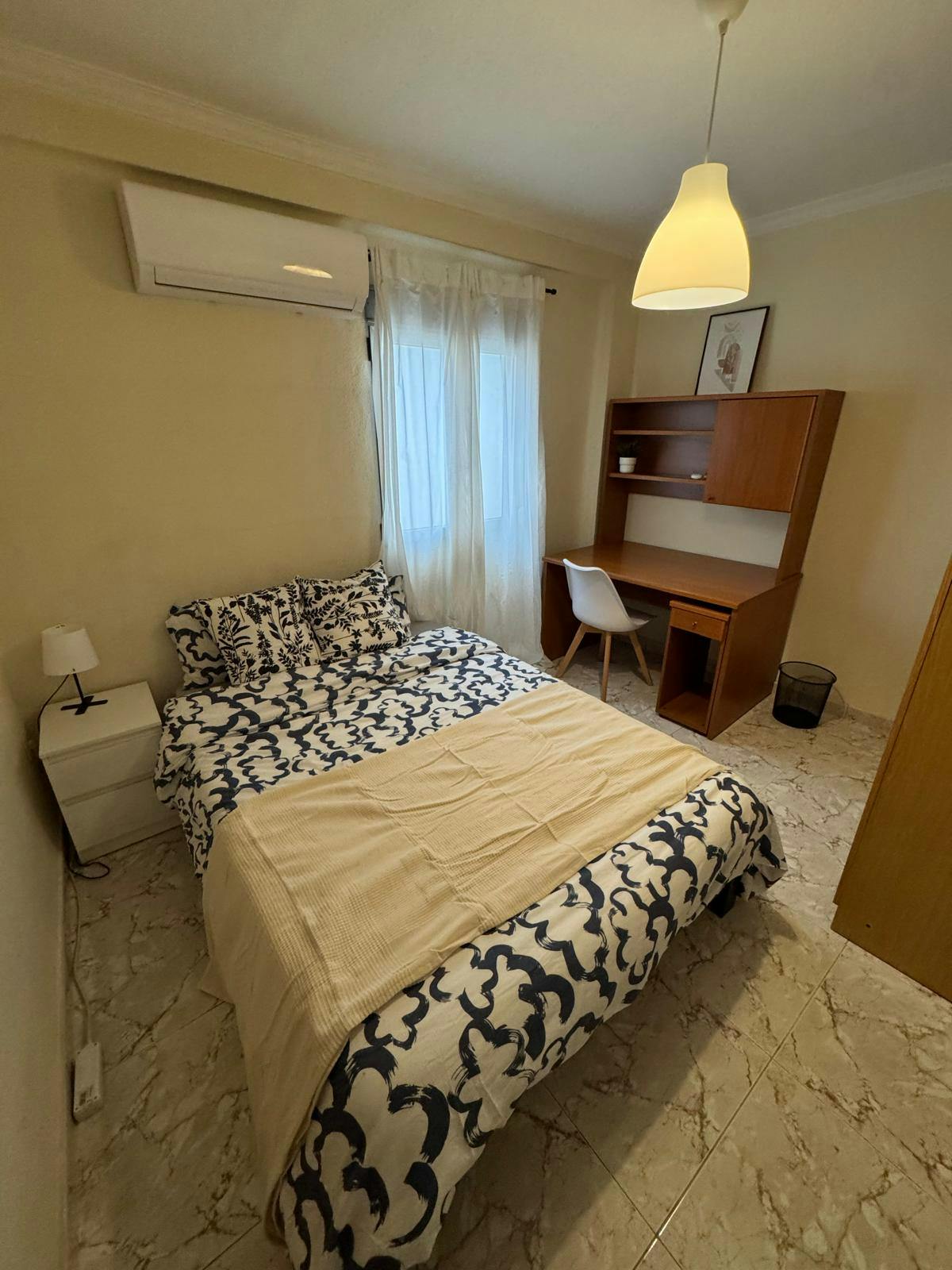 Carrer de Jerónima Galés, Valencia Valencia