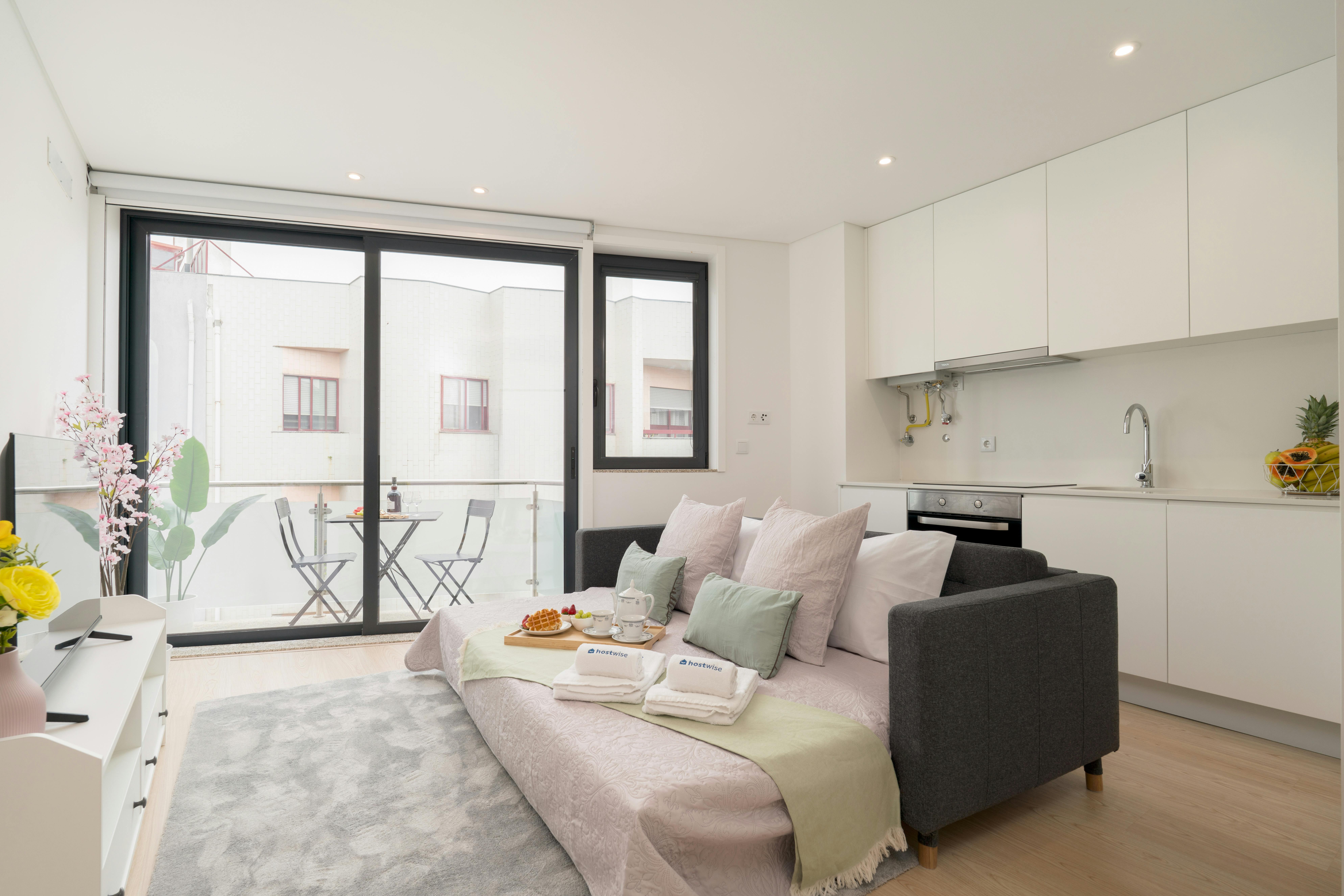 Studio for rent for €1,040 per month in Leça da Palmeira, Rua General Humberto Delgado