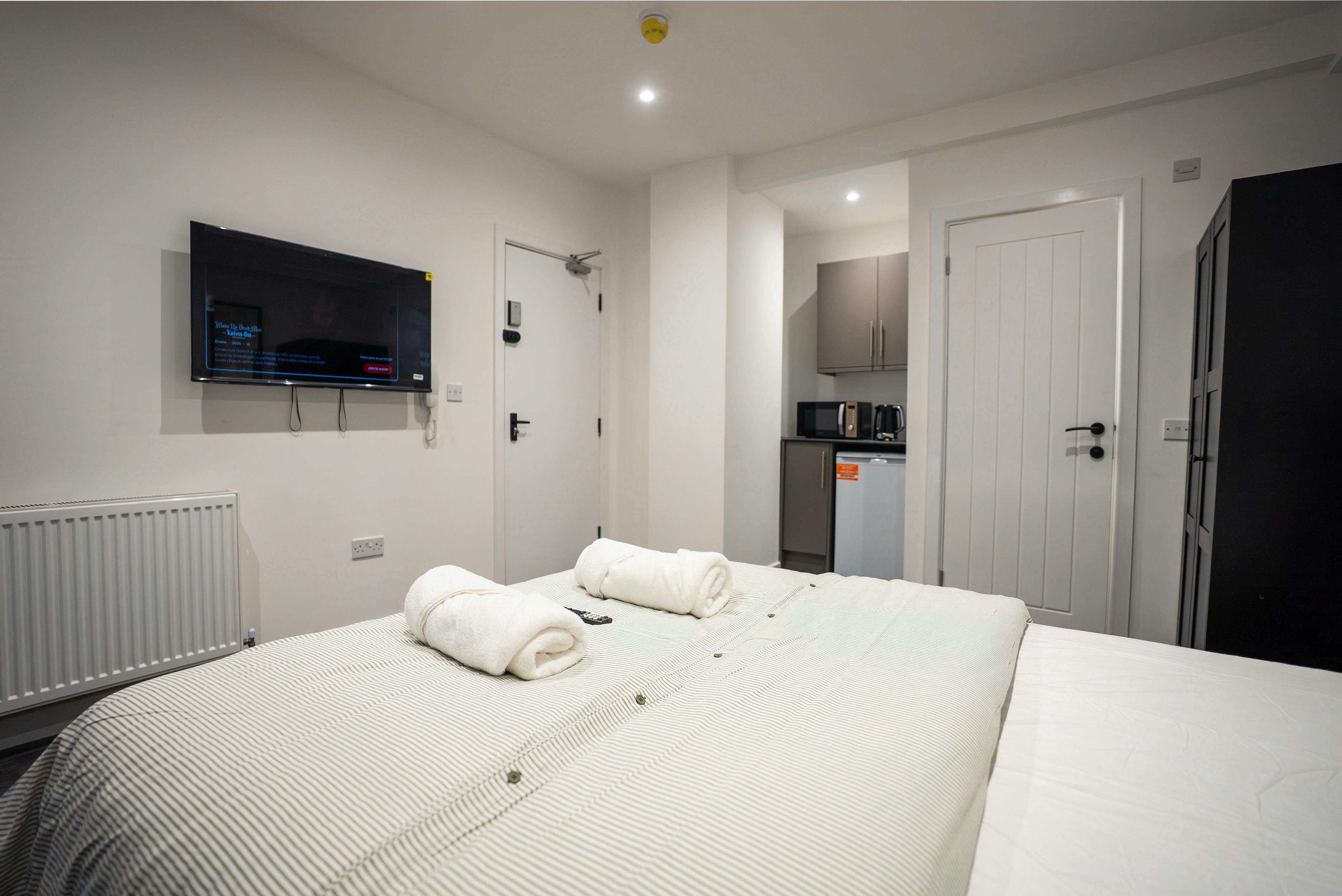 Private room for rent for £1,500 per month in Folkestone, Canterbury Road