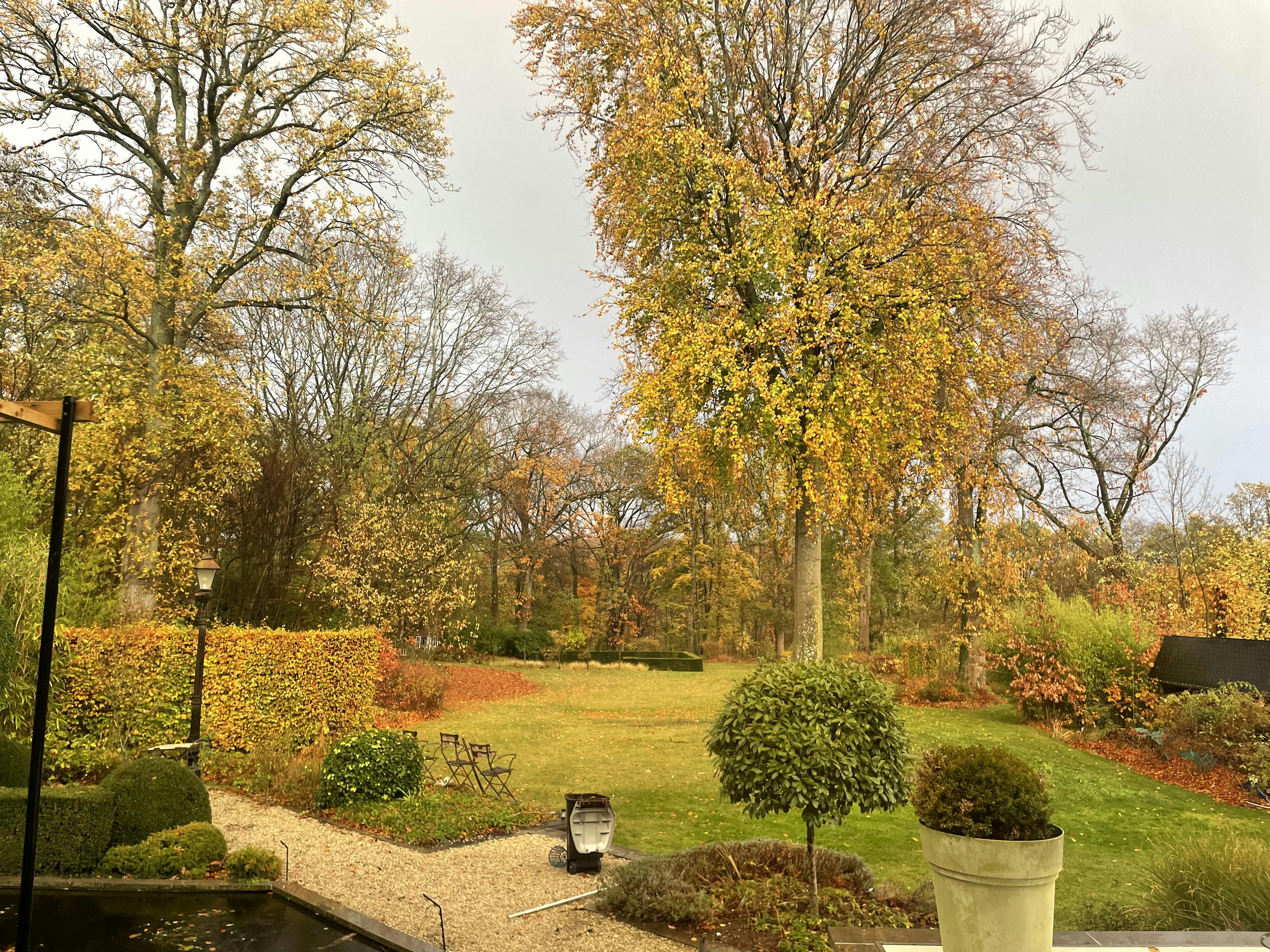 Apartment for rent for €2,900 per month in Wavre, Venelle Notre Dame des Champs